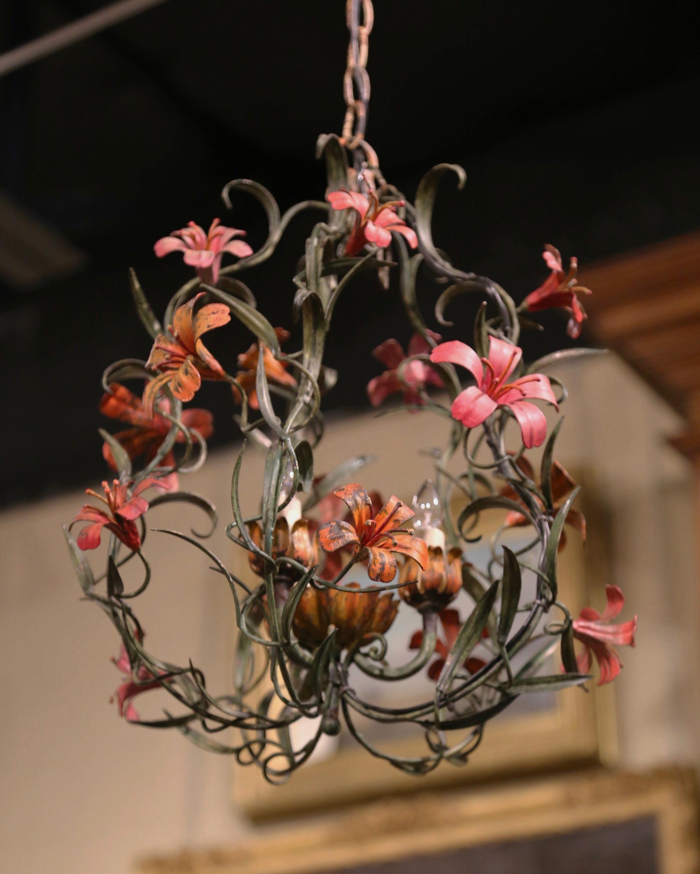 Early 20th Century French Painted Iron and Tole Chandelier with Pink Flowers 7