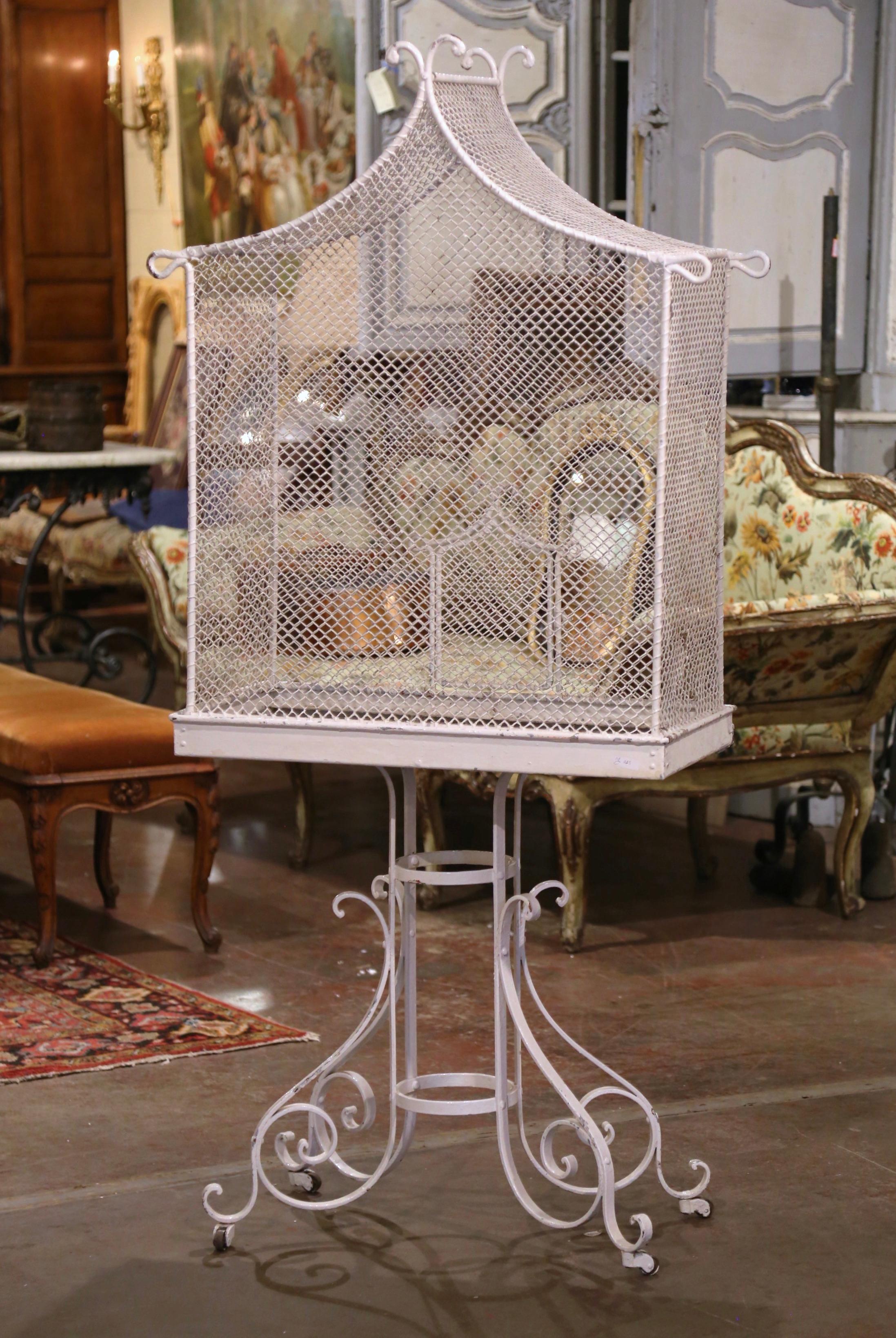 Early 20th Century French Painted Iron and Wire Aviary Birdcage on Wheels For Sale 1