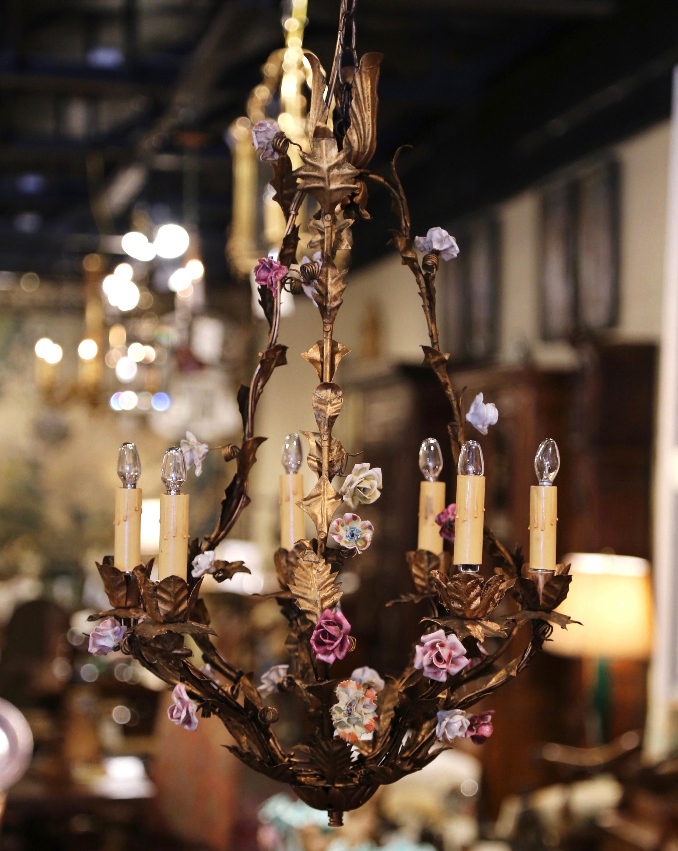 Early 20th Century French Painted Metal Chandelier with Porcelain Flowers In Excellent Condition In Dallas, TX