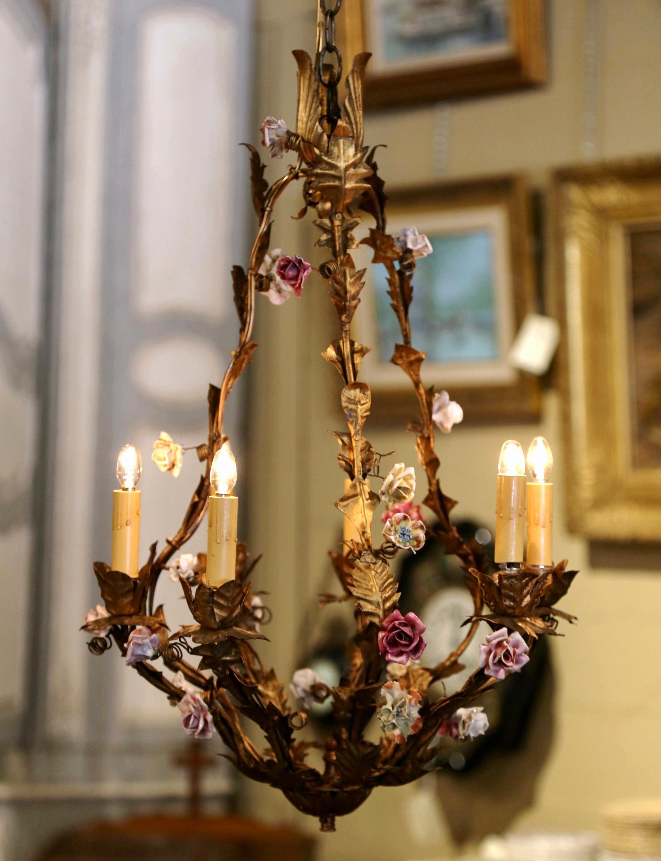 Early 20th Century French Painted Metal Chandelier with Porcelain Flowers 3