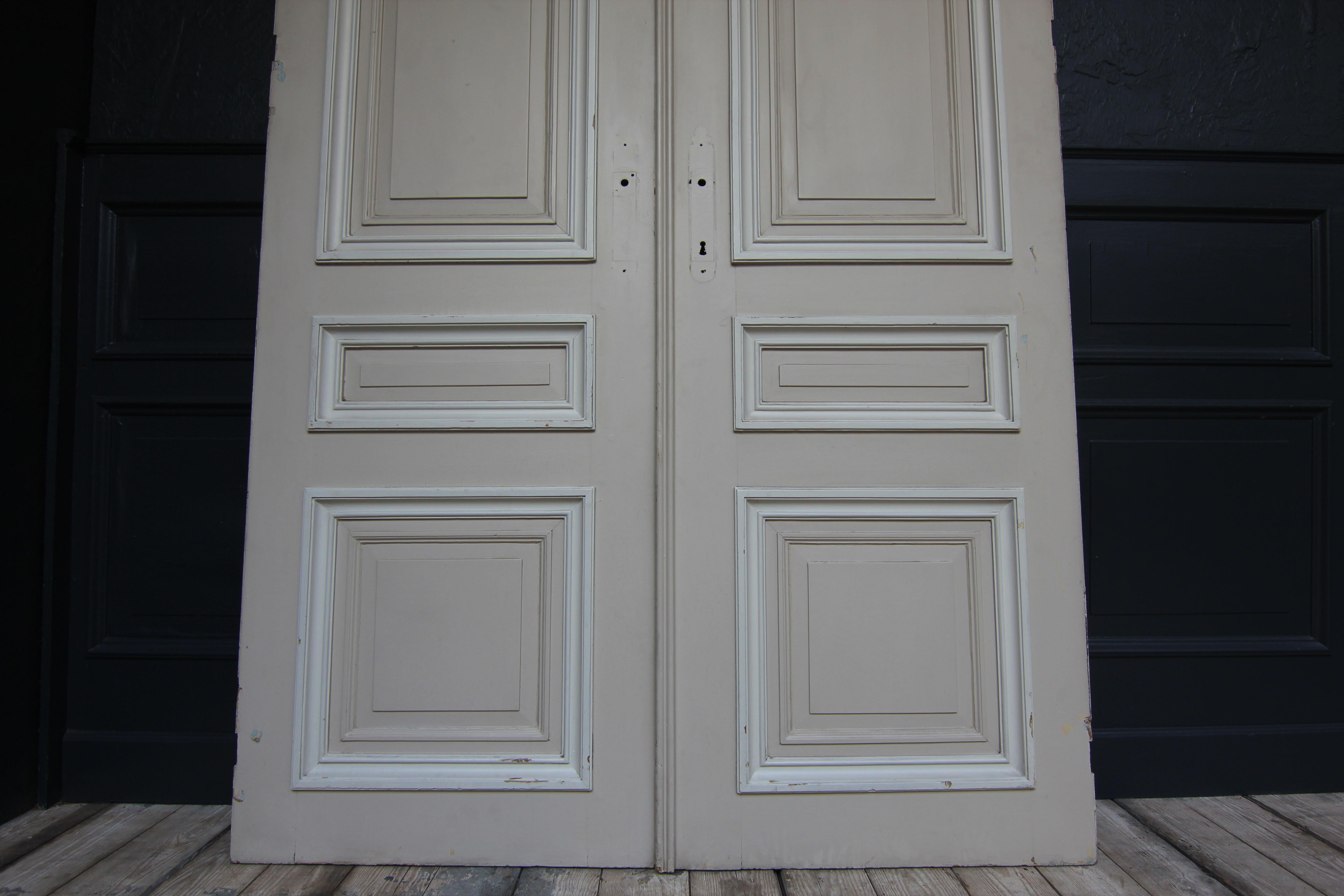 Early 20th Century French Painted Oak Double Door For Sale 10