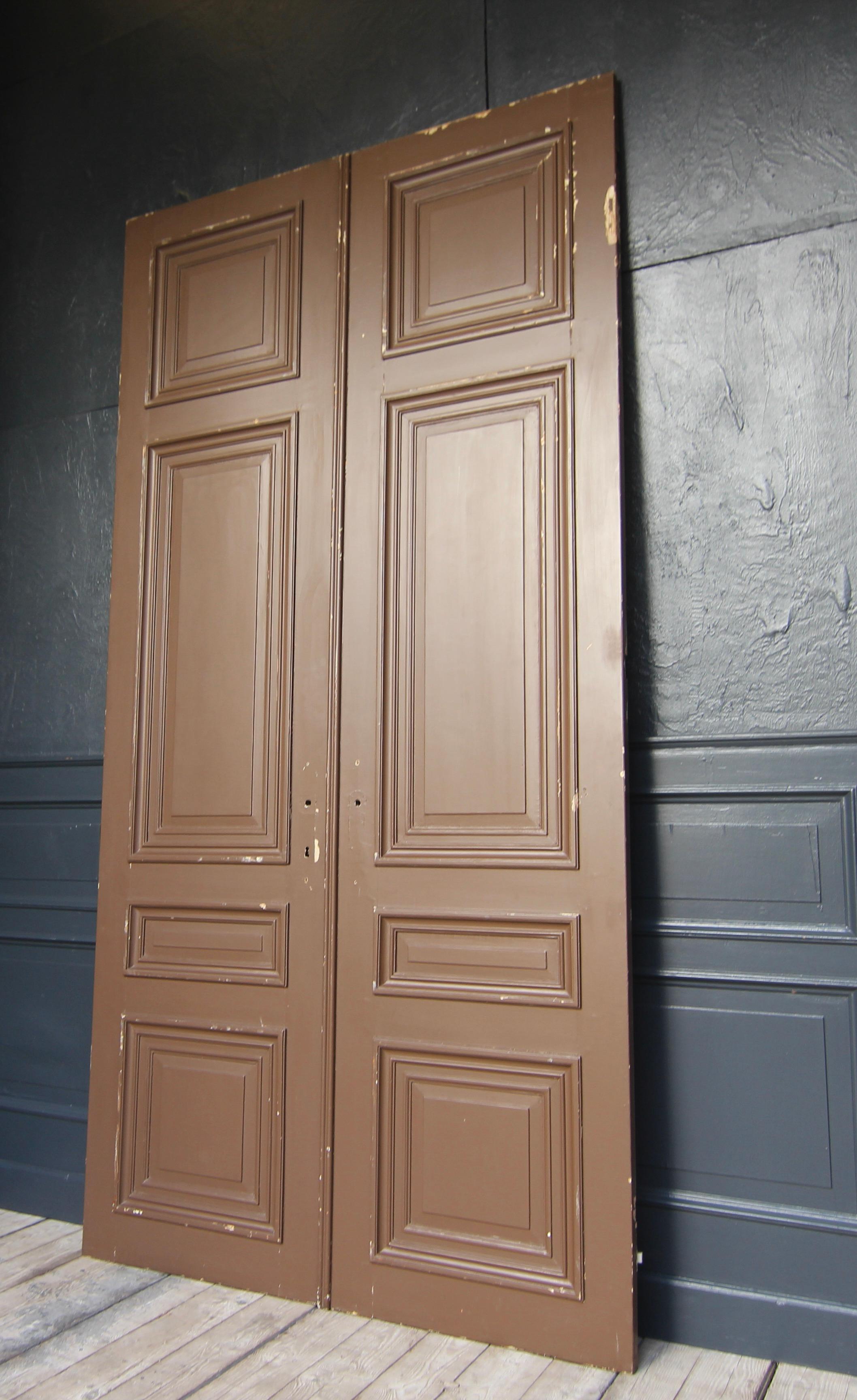 Early 20th Century French Painted Oak Double Door For Sale 16