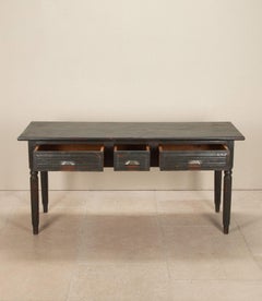 Tavolino da portata a tre cassetti dipinto francese dei primi del Novecento