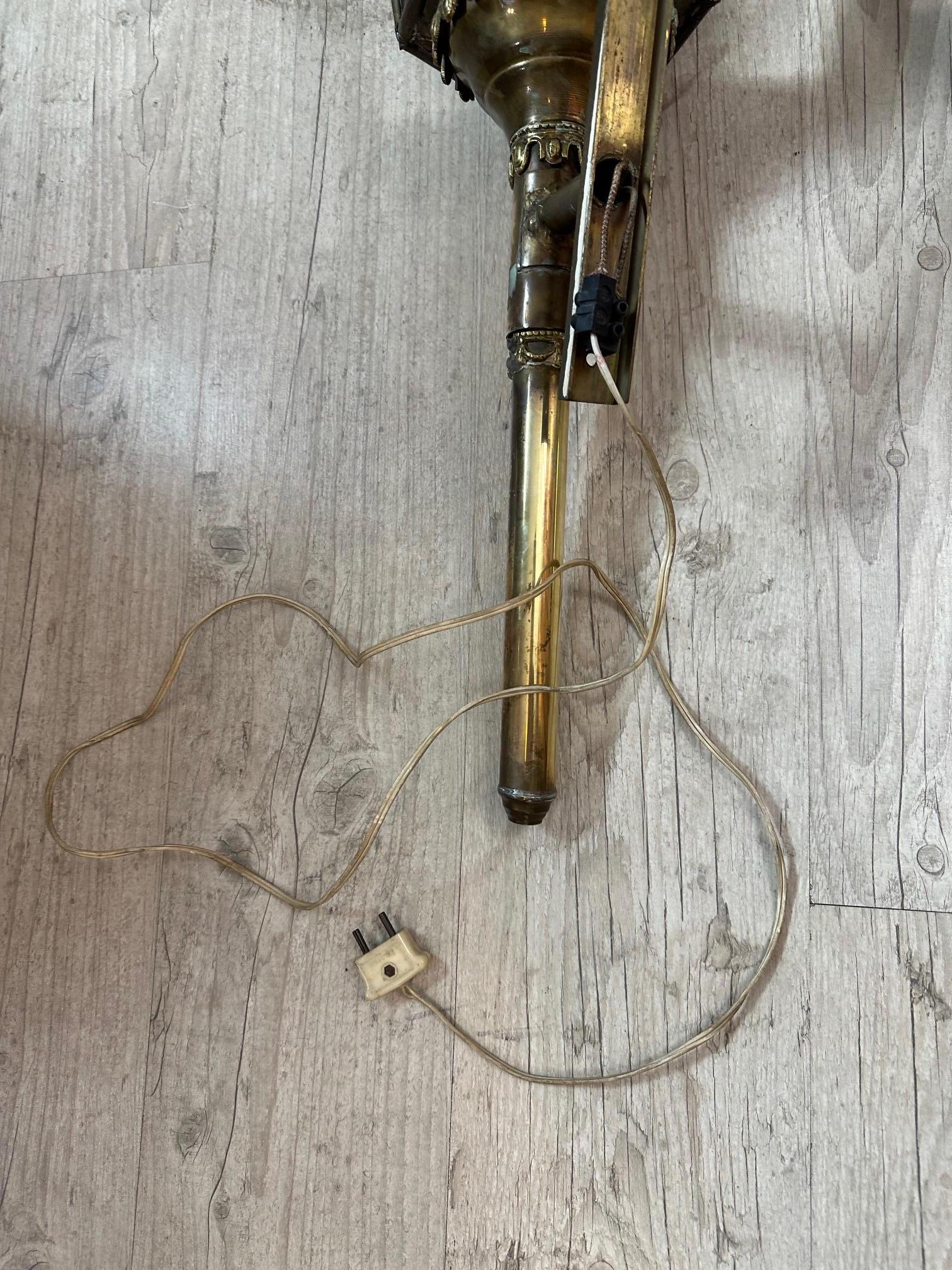Early 20th century French Pair of Brass and Glass Coach Lanterns 10