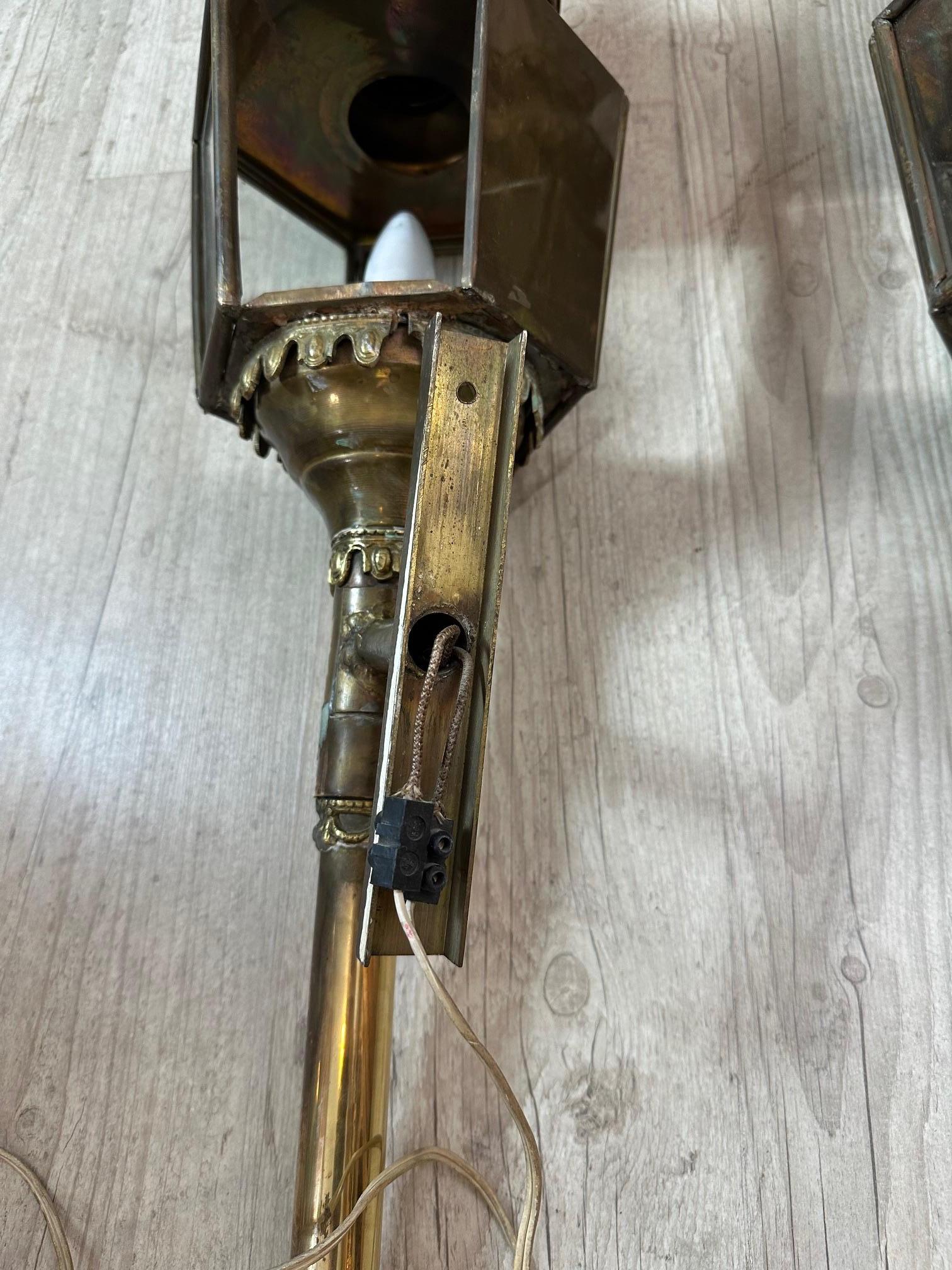 Early 20th century French Pair of Brass and Glass Coach Lanterns 12