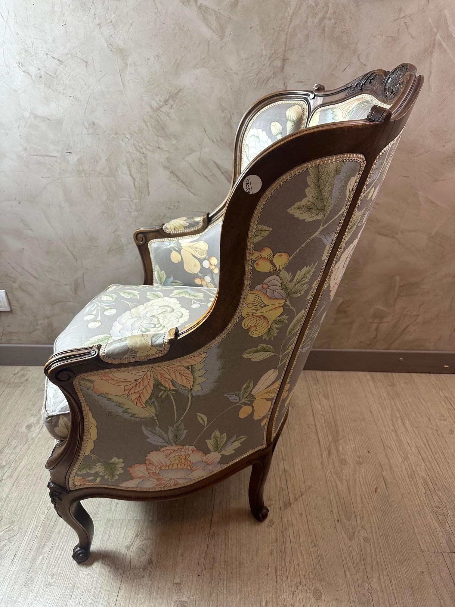 Paar französische Bergere-Sessel im Stil Louis XV. des frühen 20. Jahrhunderts, 1920er Jahre im Angebot 5
