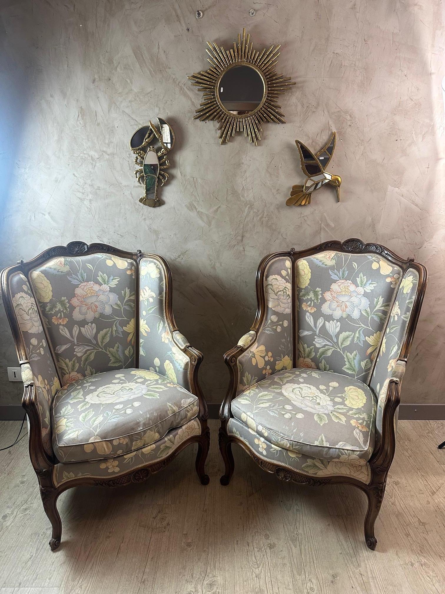 Paar französische Bergere-Sessel im Stil Louis XV. des frühen 20. Jahrhunderts, 1920er Jahre im Angebot 7