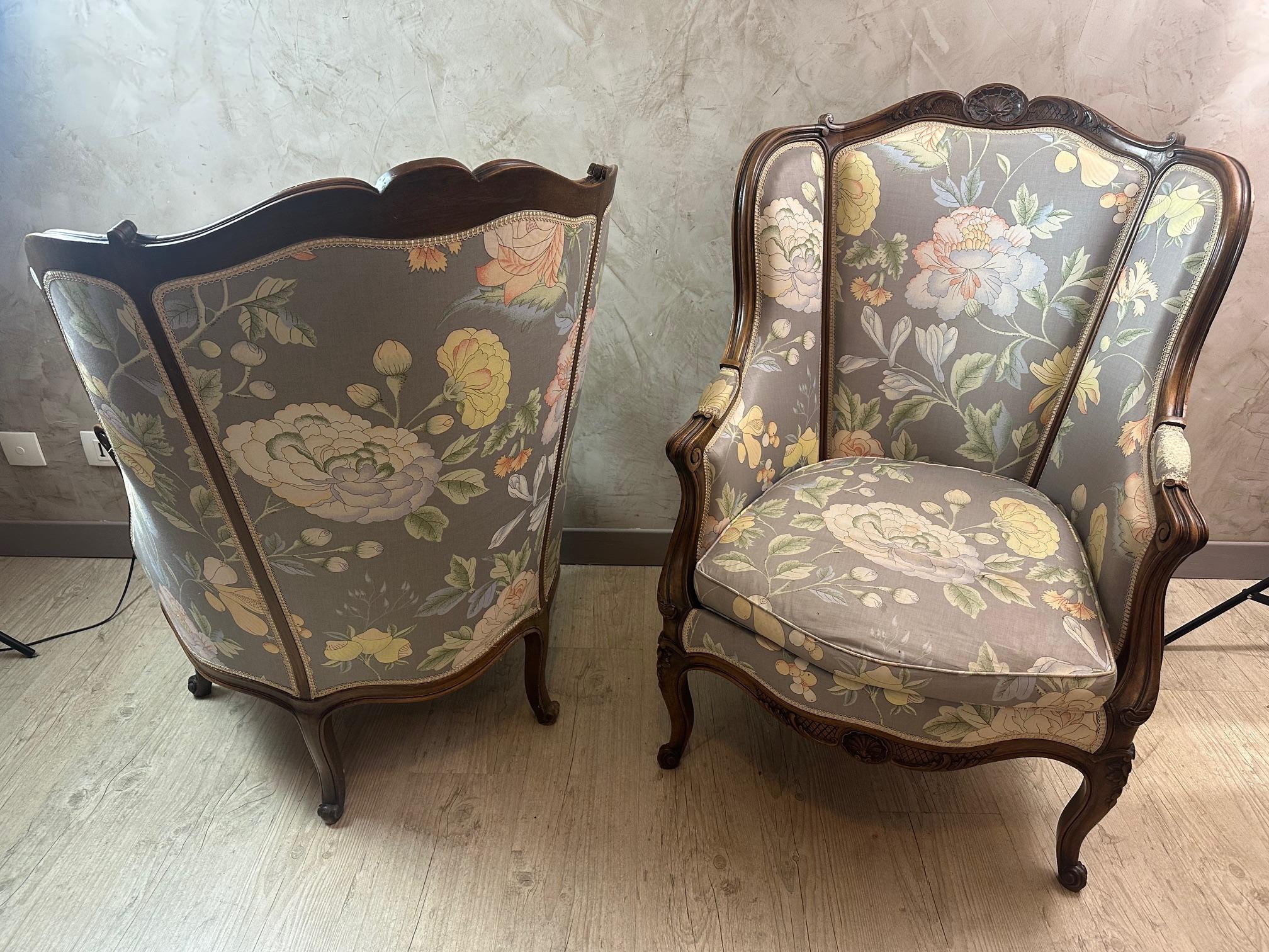 Paar französische Bergere-Sessel im Stil Louis XV. des frühen 20. Jahrhunderts, 1920er Jahre (Französisch) im Angebot