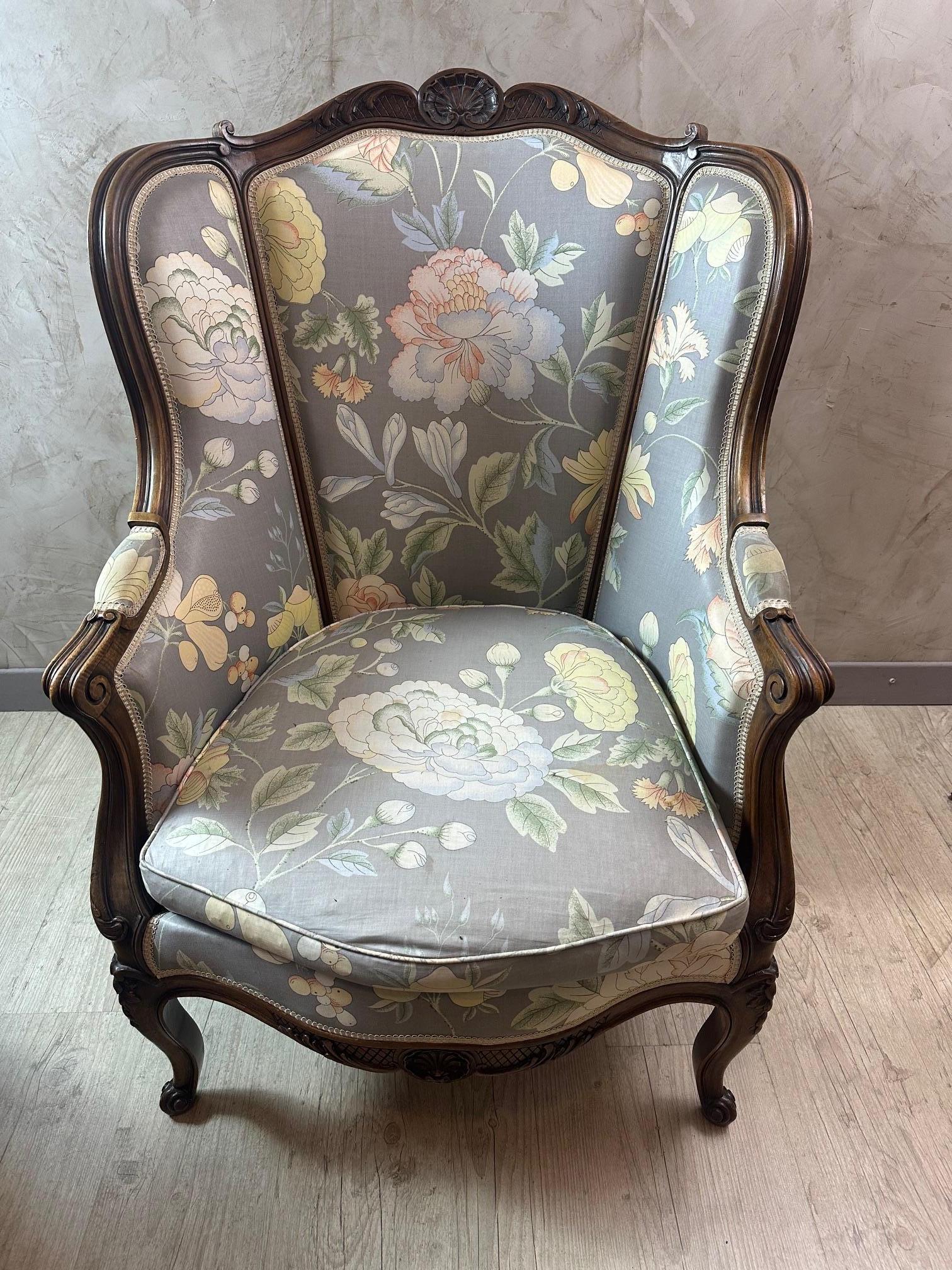 Paar französische Bergere-Sessel im Stil Louis XV. des frühen 20. Jahrhunderts, 1920er Jahre im Angebot 3