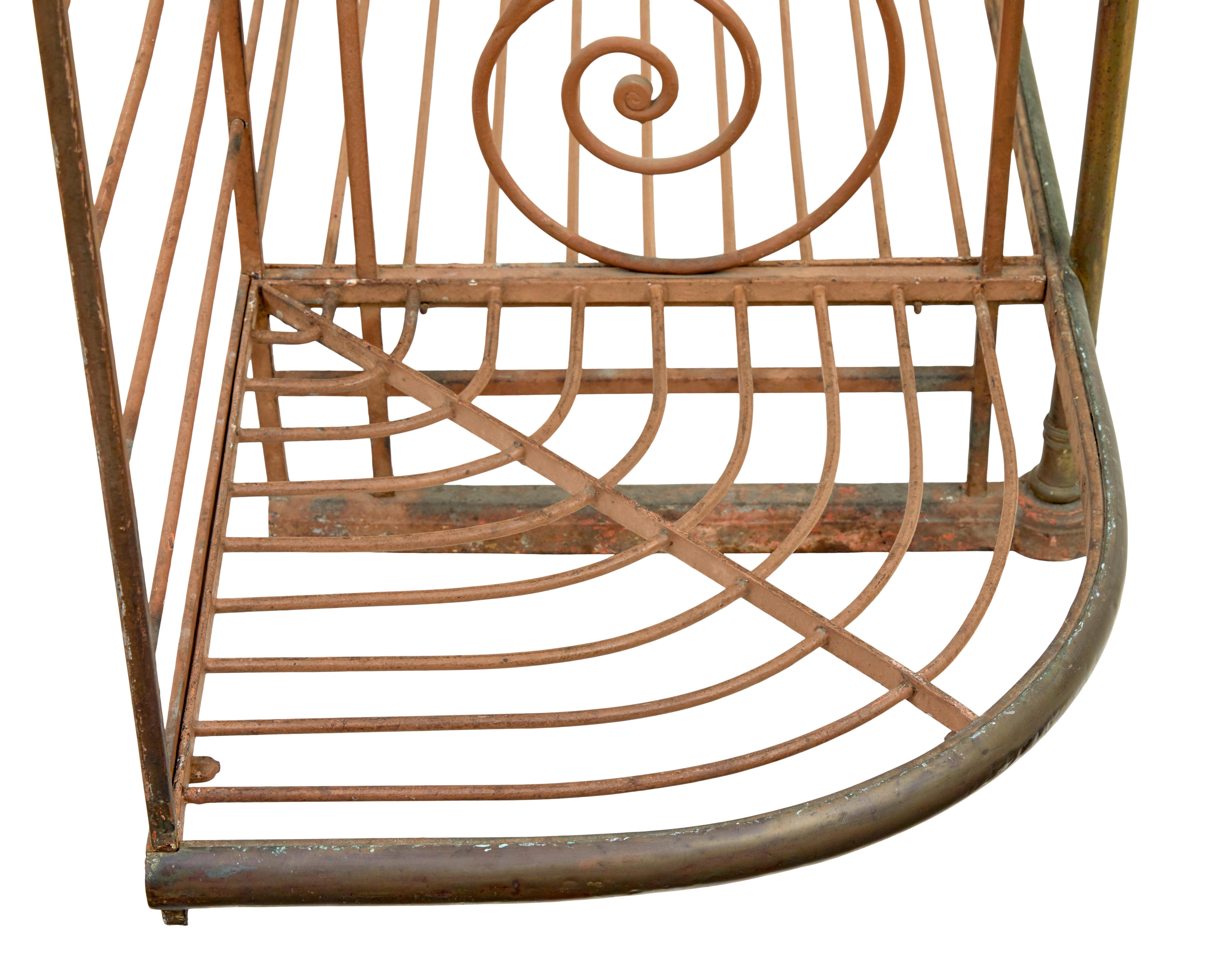 20th Century Early 20th century french Parisienne boulangers bread rack For Sale