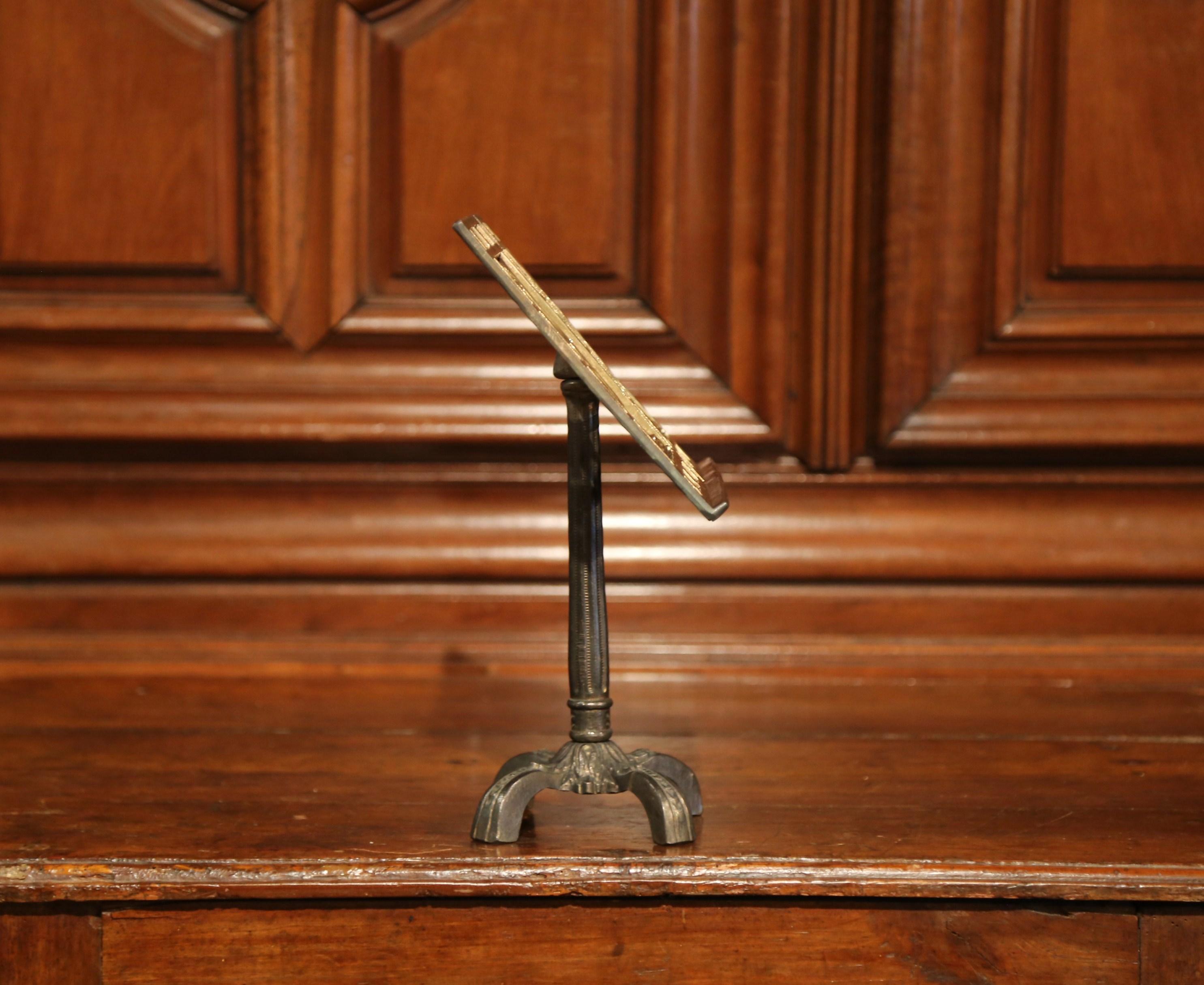 Early 20th Century French Patinated Brass Table Music Stand with Lyre Motif 4