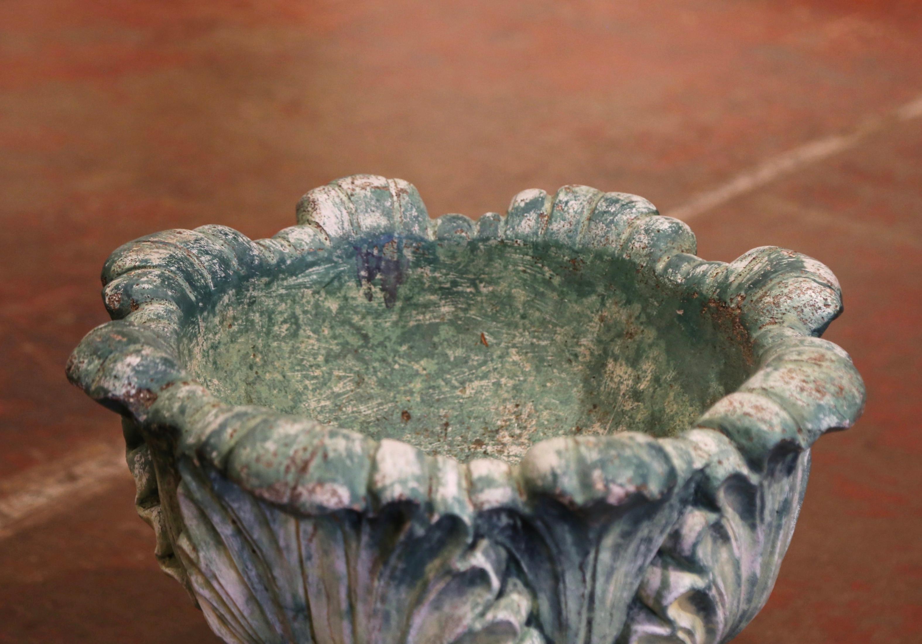 Early 20th Century French Patinated Concrete Acanthus Garden Flower Planter 3