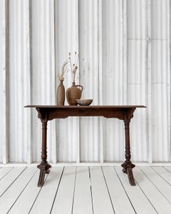 Early 20th Century French Pine Bistro Table with Turned Legs