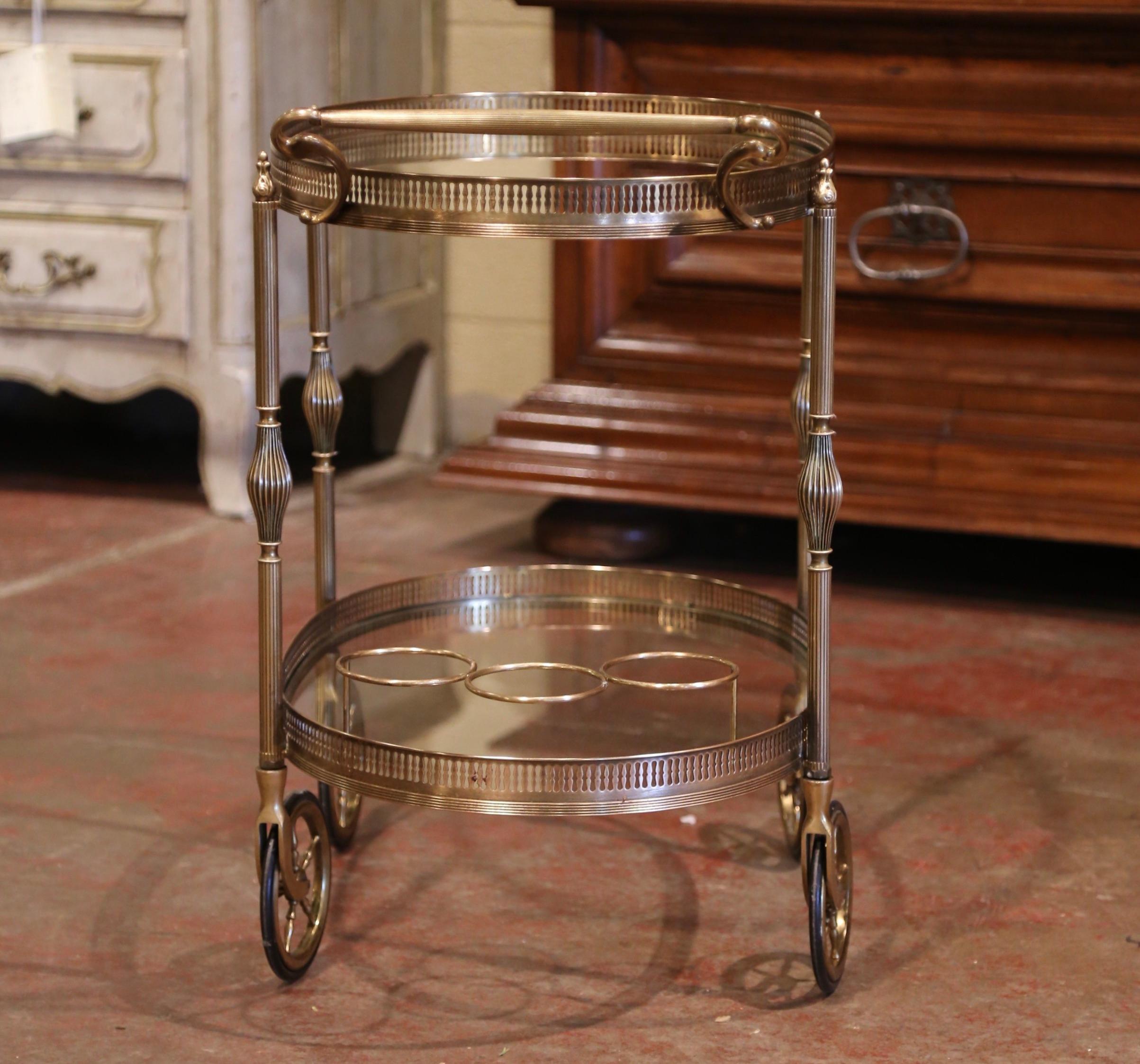 Early 20th Century French Polished Brass Two-Tier Oval Bar Cart on Wheels In Excellent Condition In Dallas, TX