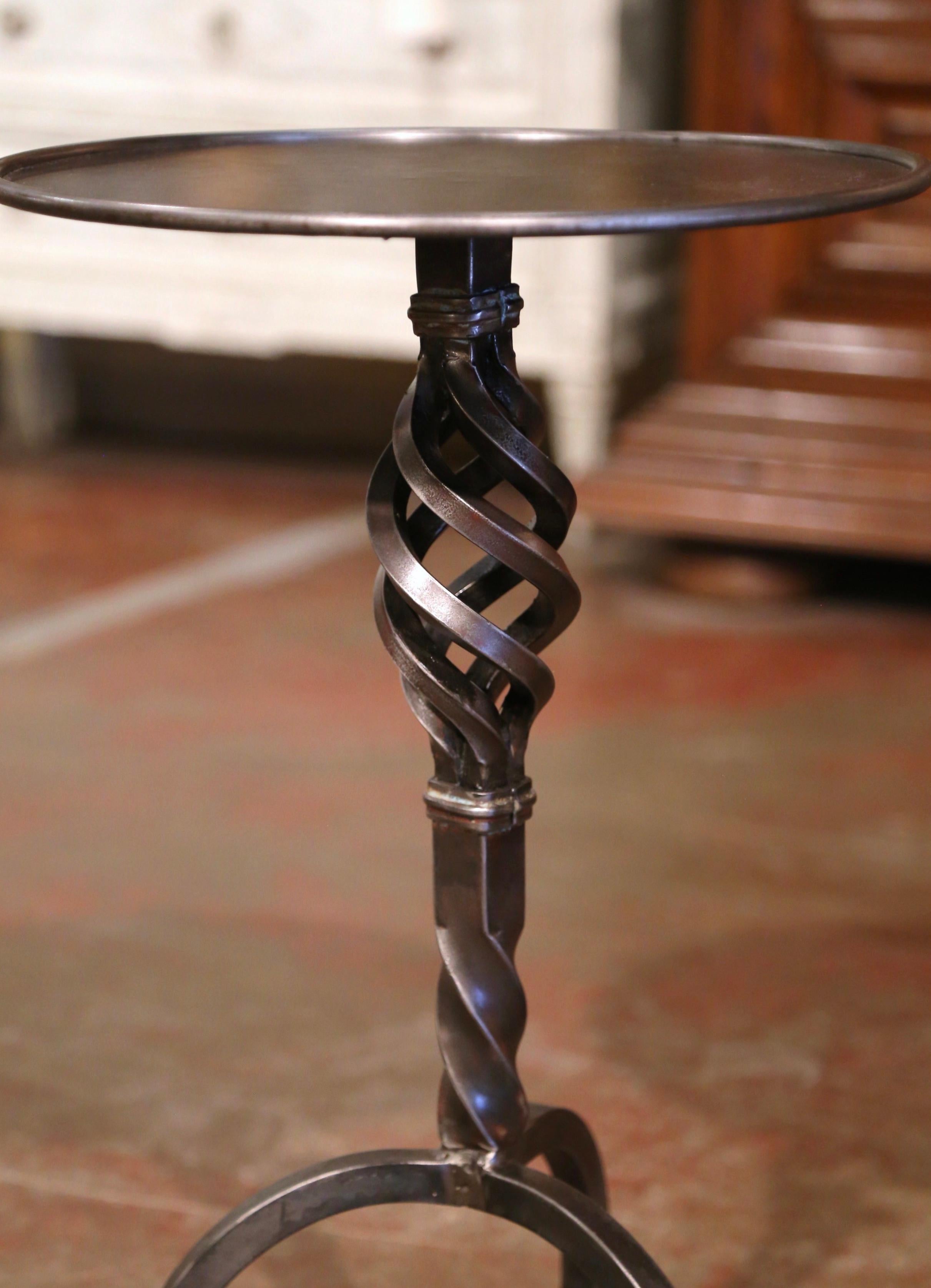 Gothic Early 20th Century French Polished Twisted Wrought Iron Martini Pedestal Table For Sale