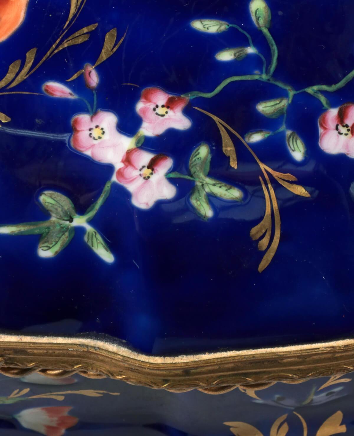 Early 20th Century French Porcelain Lidded Chocolate Box for Marquise De Sevigne 11