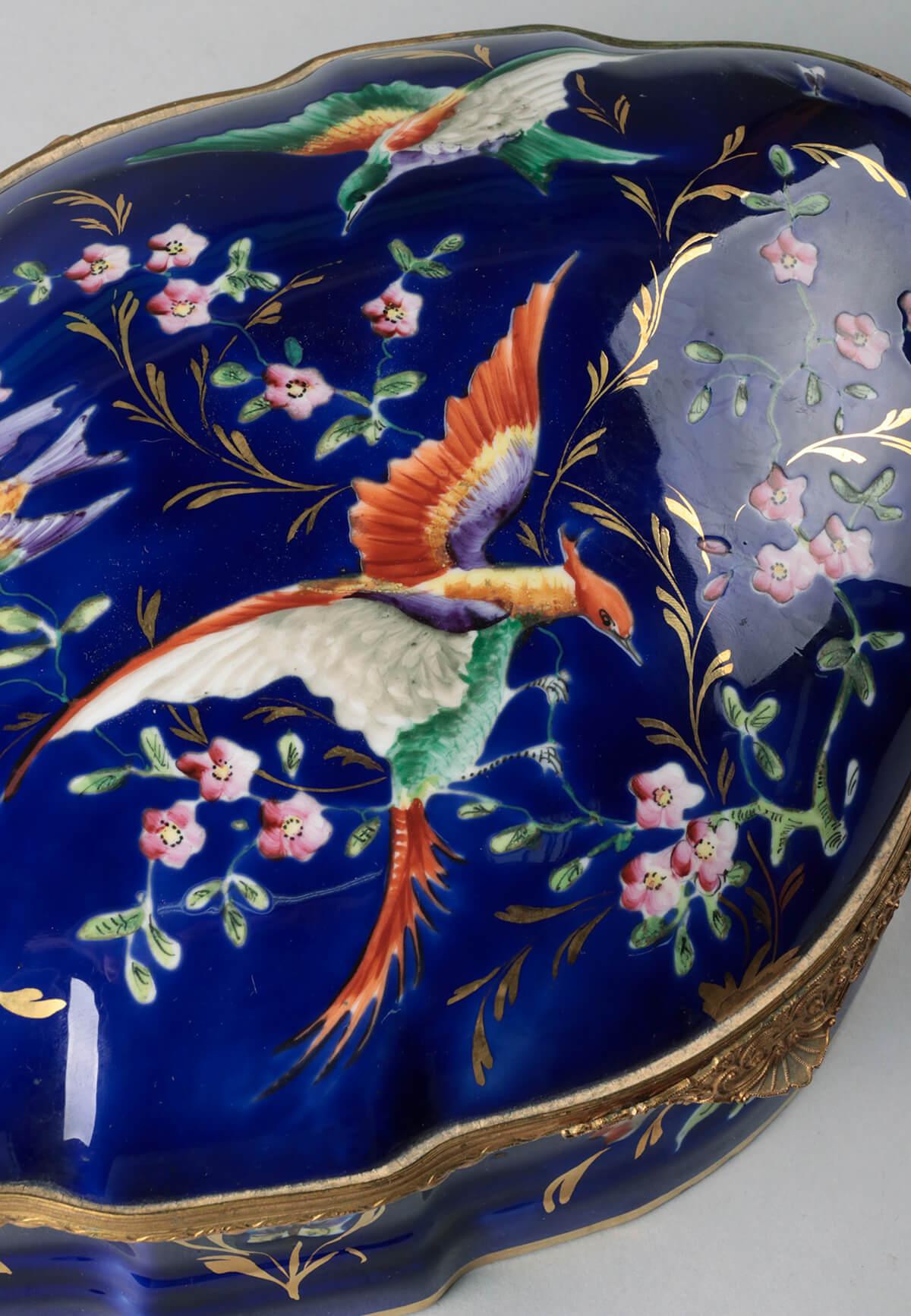 Romantic Early 20th Century French Porcelain Lidded Chocolate Box for Marquise De Sevigne