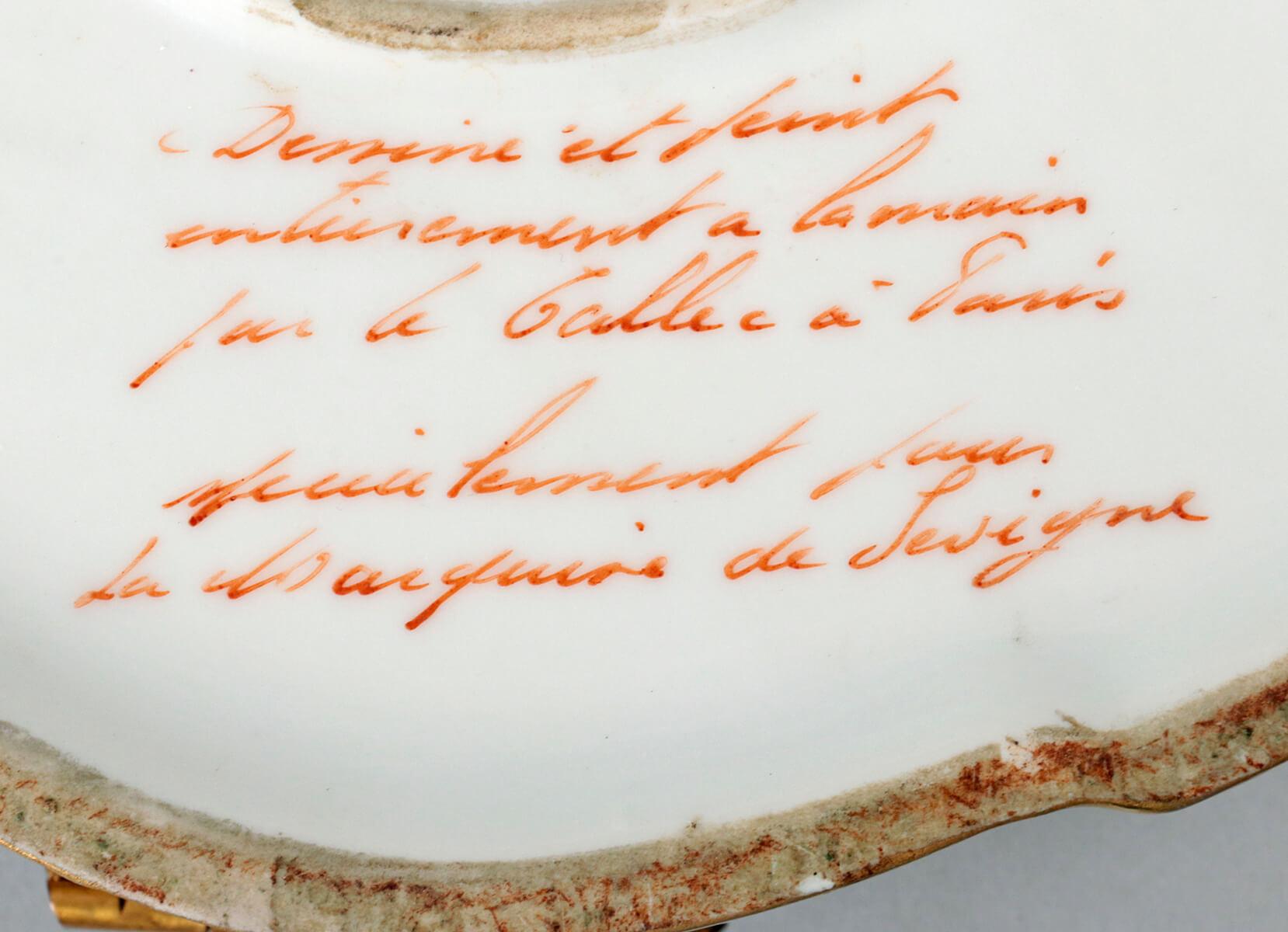 Early 20th Century French Porcelain Lidded Chocolate Box for Marquise De Sevigne In Good Condition In Casteren, Noord-Brabant