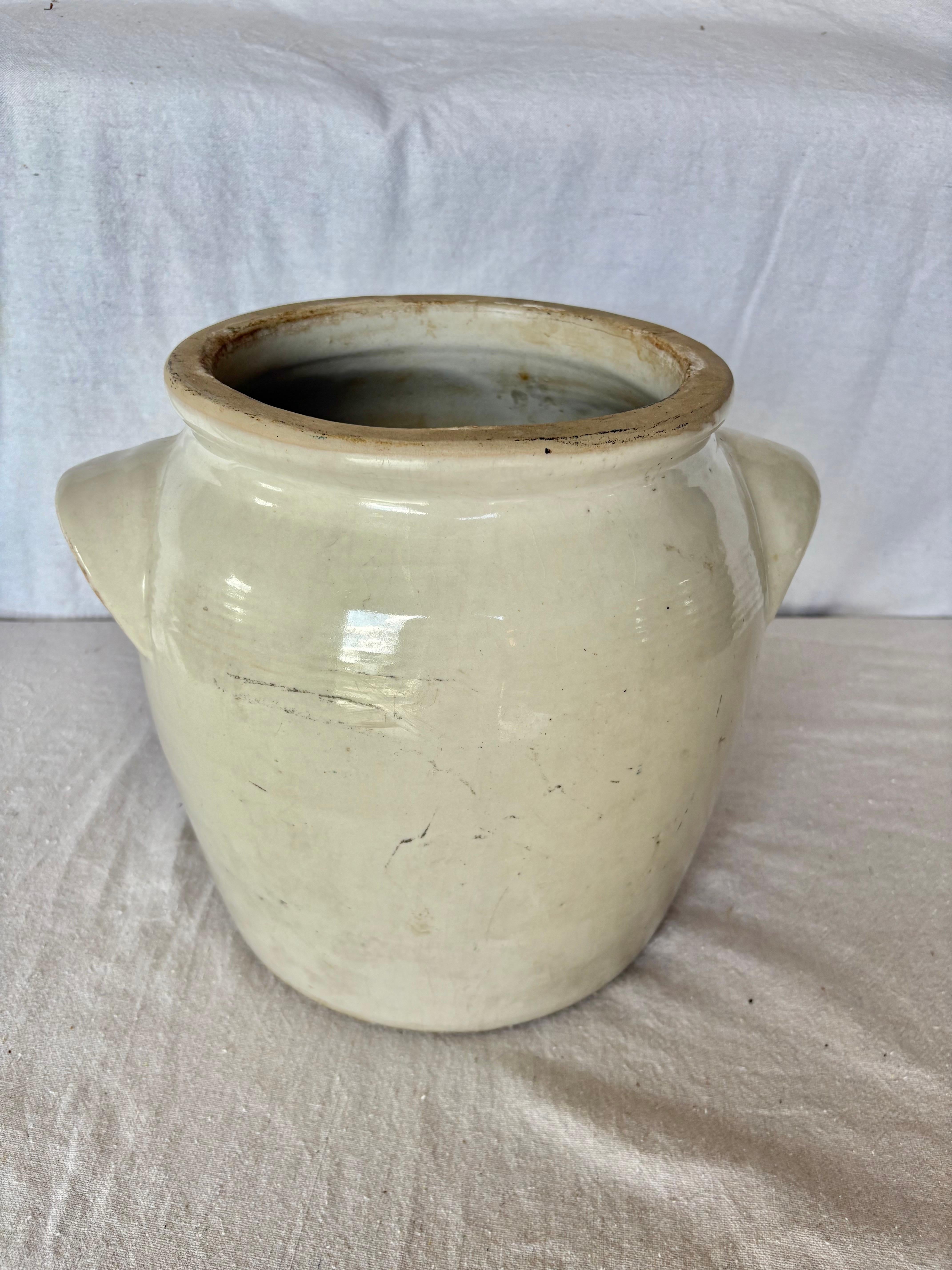 Early 20th Century French Pottery Confit Pot For Sale 4
