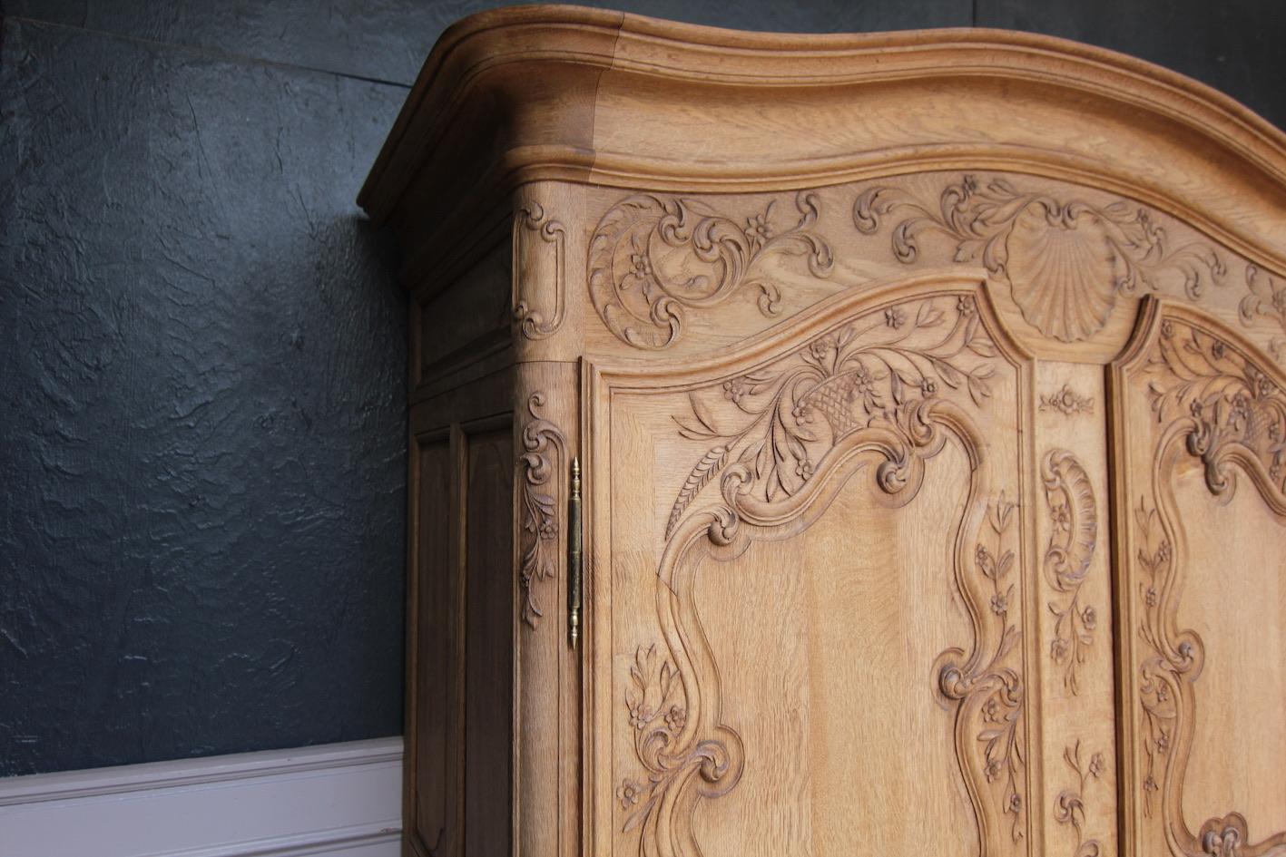 Early 20th Century French Provincial Armoire in Stripped Oak 15