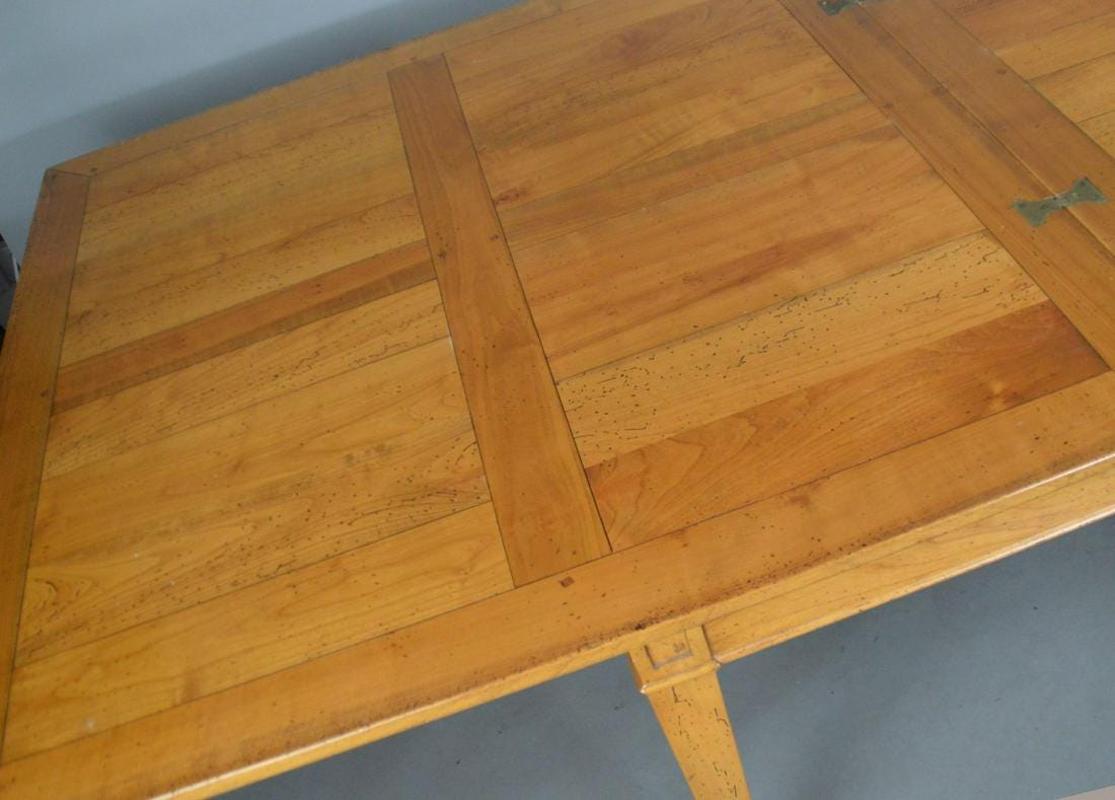 Early 20th Century, French, Provincial Fruitwood Extending Dining Table 3