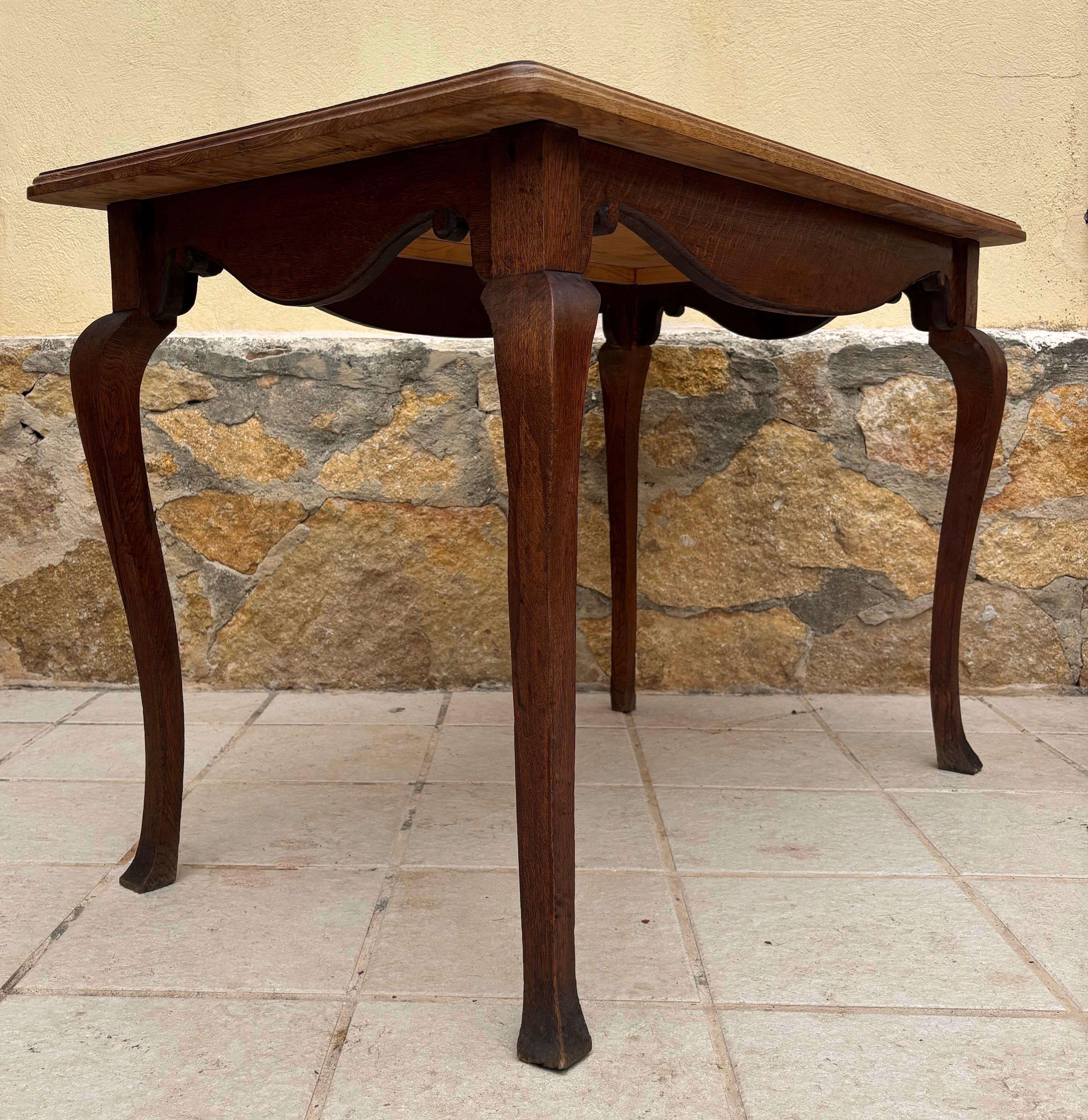 Early 20th Century French Provincial Oak Console Table In Good Condition For Sale In BÉTERA, ES