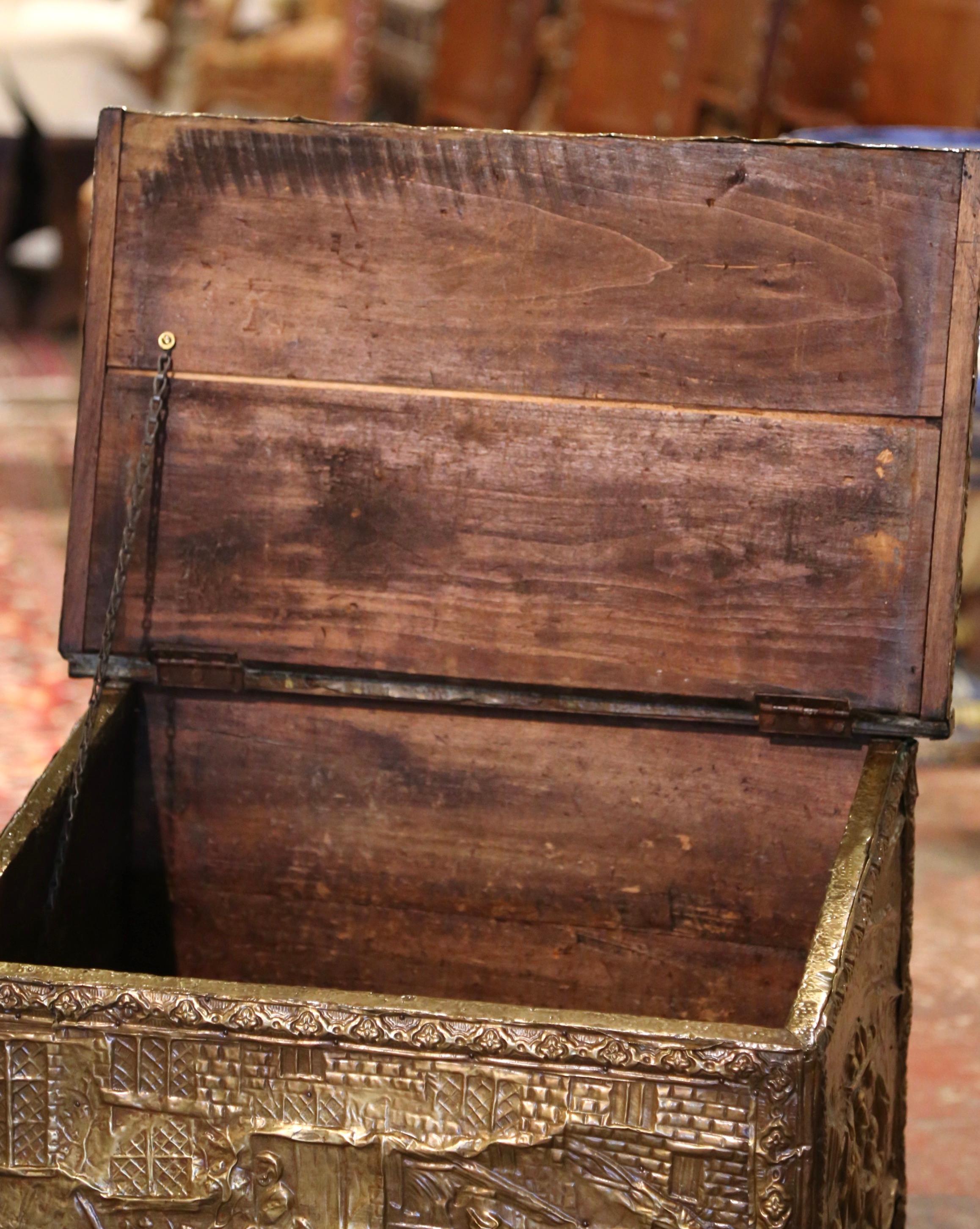 Napoleon III Early 20th Century French Repousse Brass and Wooden Firewood Box on Wheels For Sale