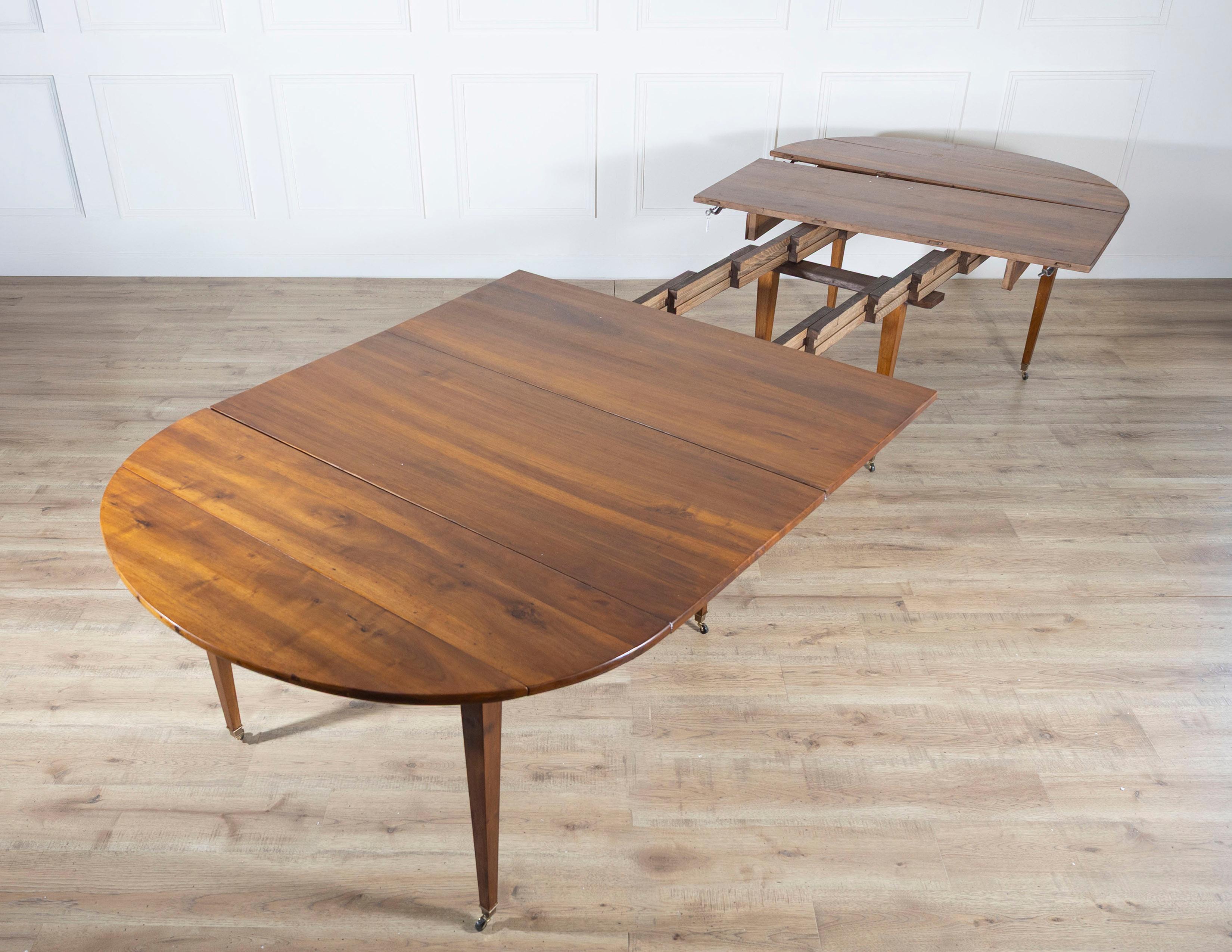Early 20th Century French Restoration-Style Solid Walnut Extension Dining Table For Sale 7