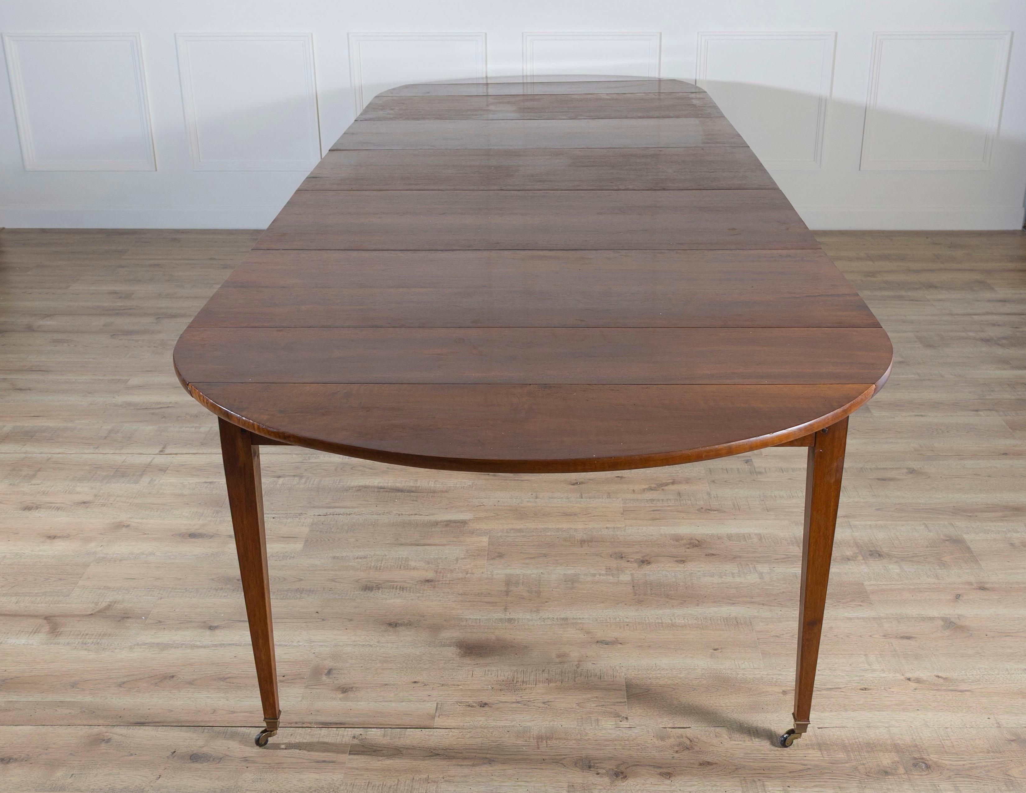 Early 20th Century French Restoration-Style Solid Walnut Extension Dining Table For Sale 1