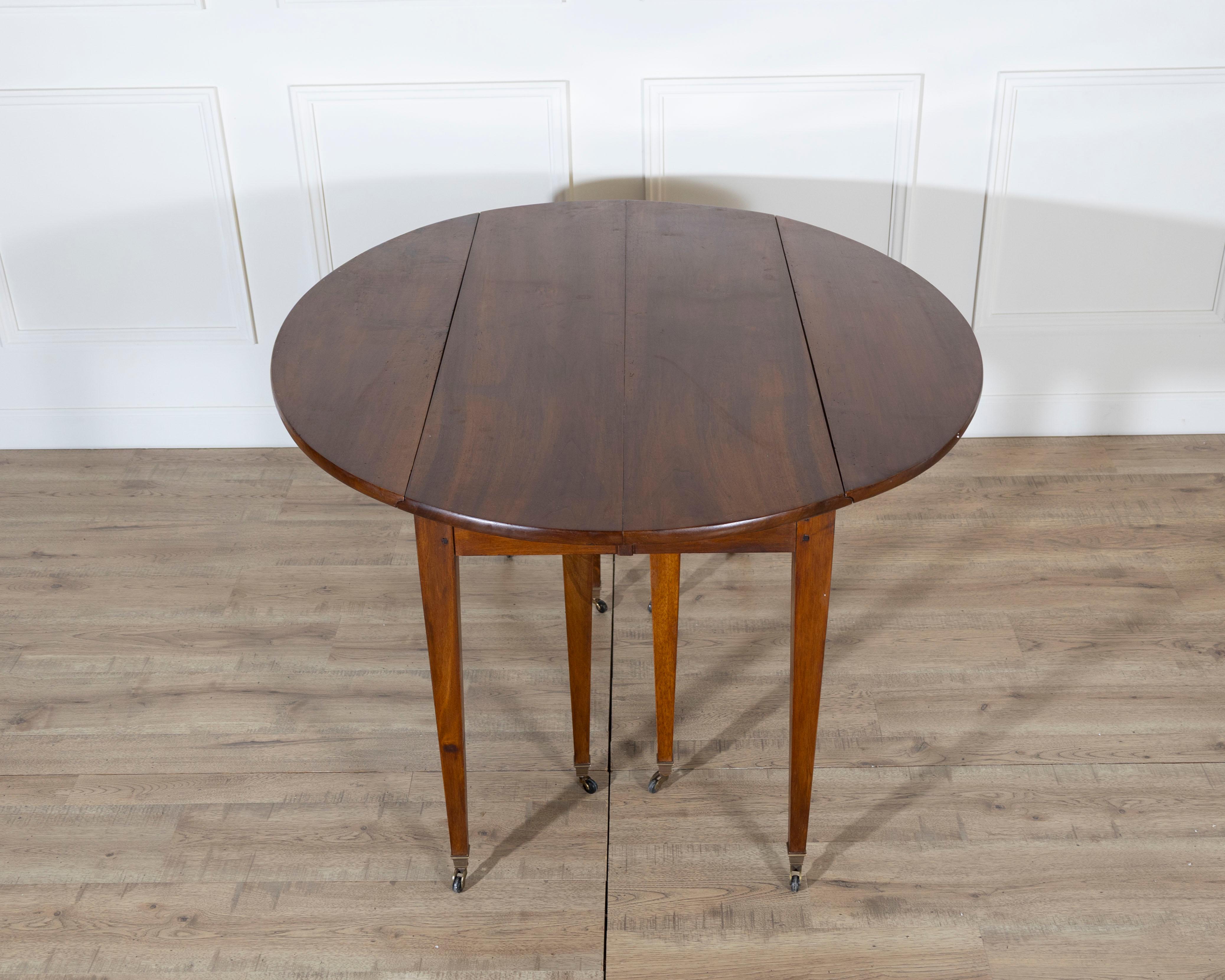 Early 20th Century French Restoration-Style Solid Walnut Extension Dining Table For Sale 4