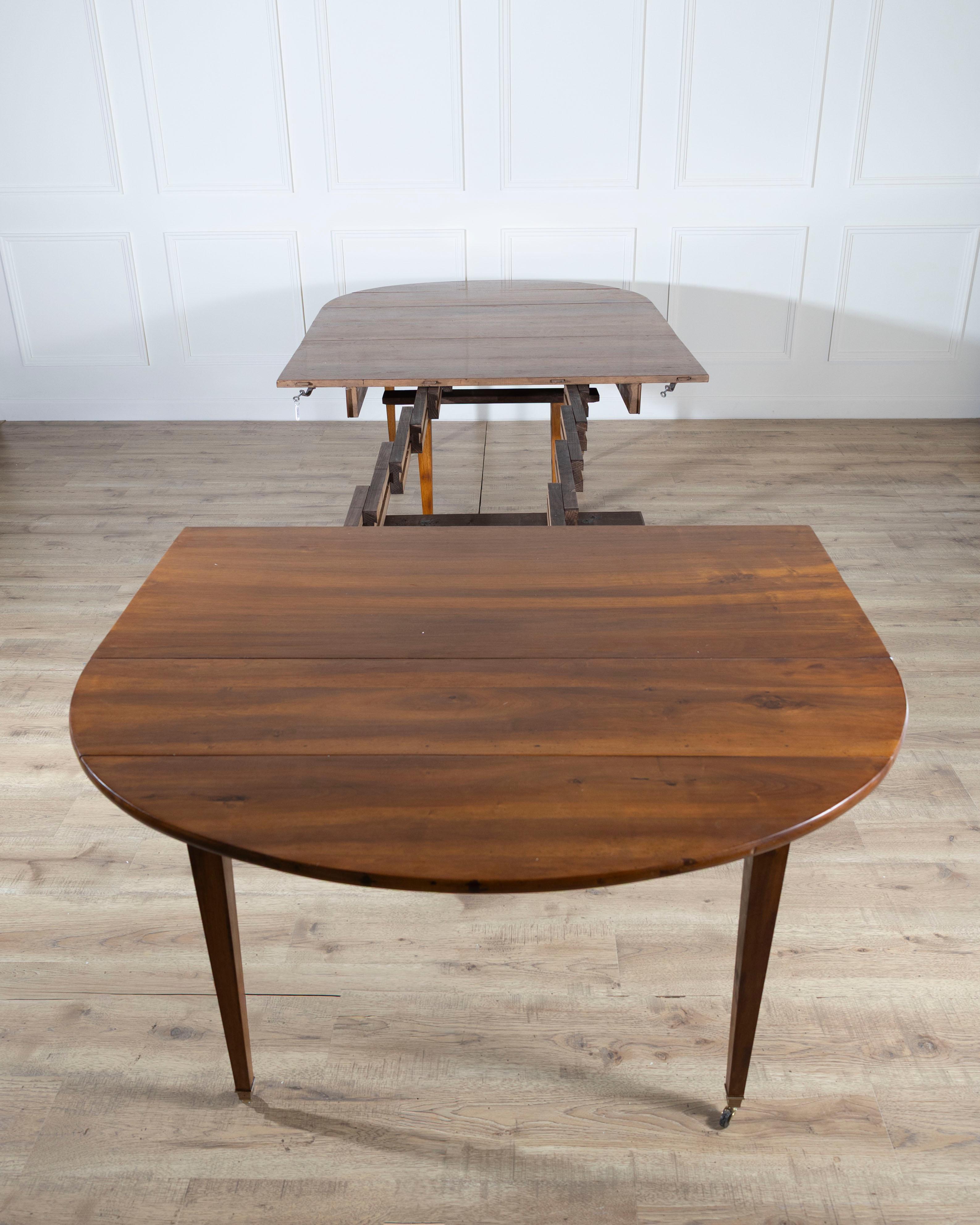 Early 20th Century French Restoration-Style Solid Walnut Extension Dining Table For Sale 5