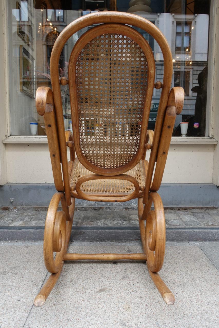 Early 20th Century French Rocking Chair 1