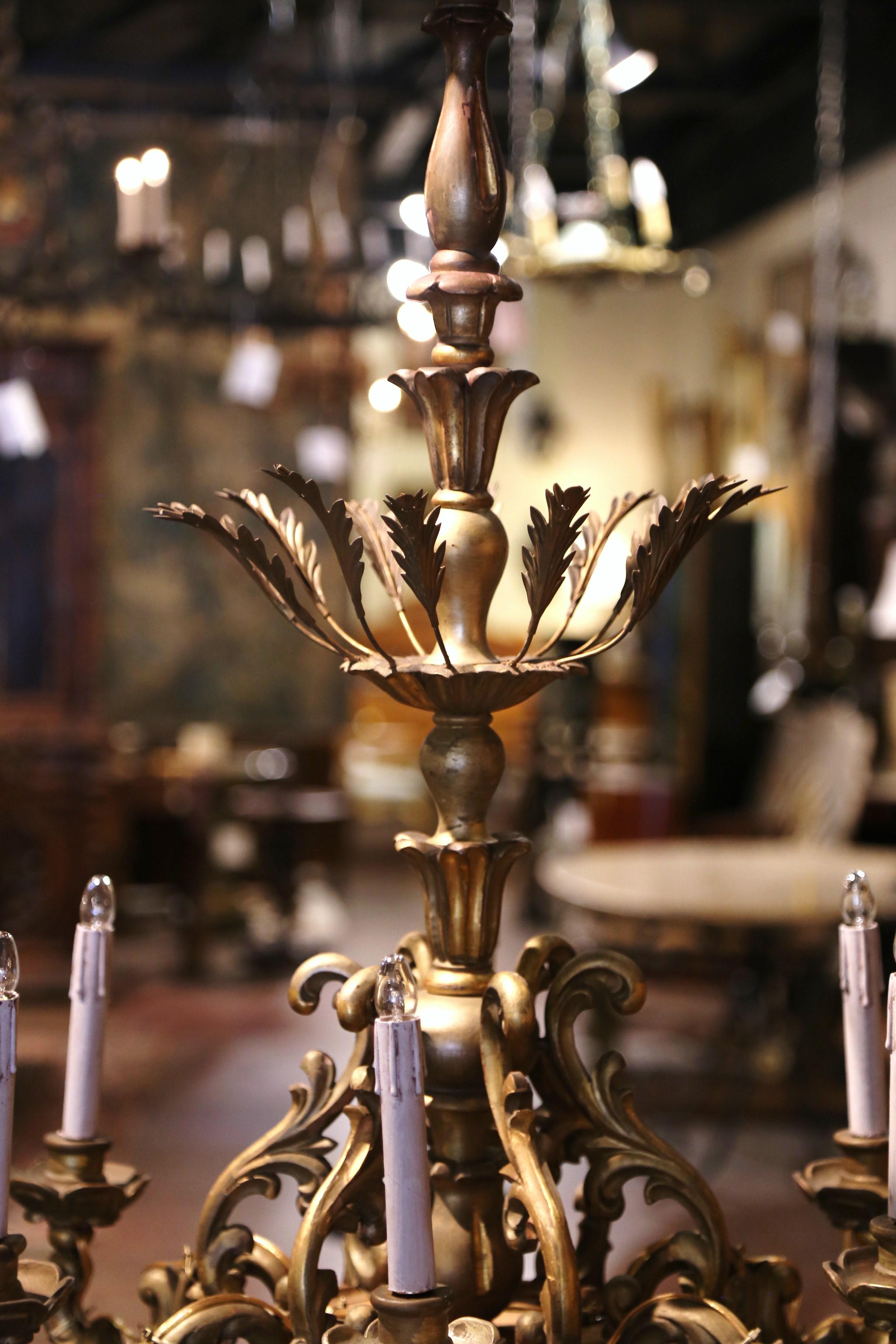 Hand-Carved Early 20th Century French Rococo Carved Giltwood Six-Light Chandelier For Sale