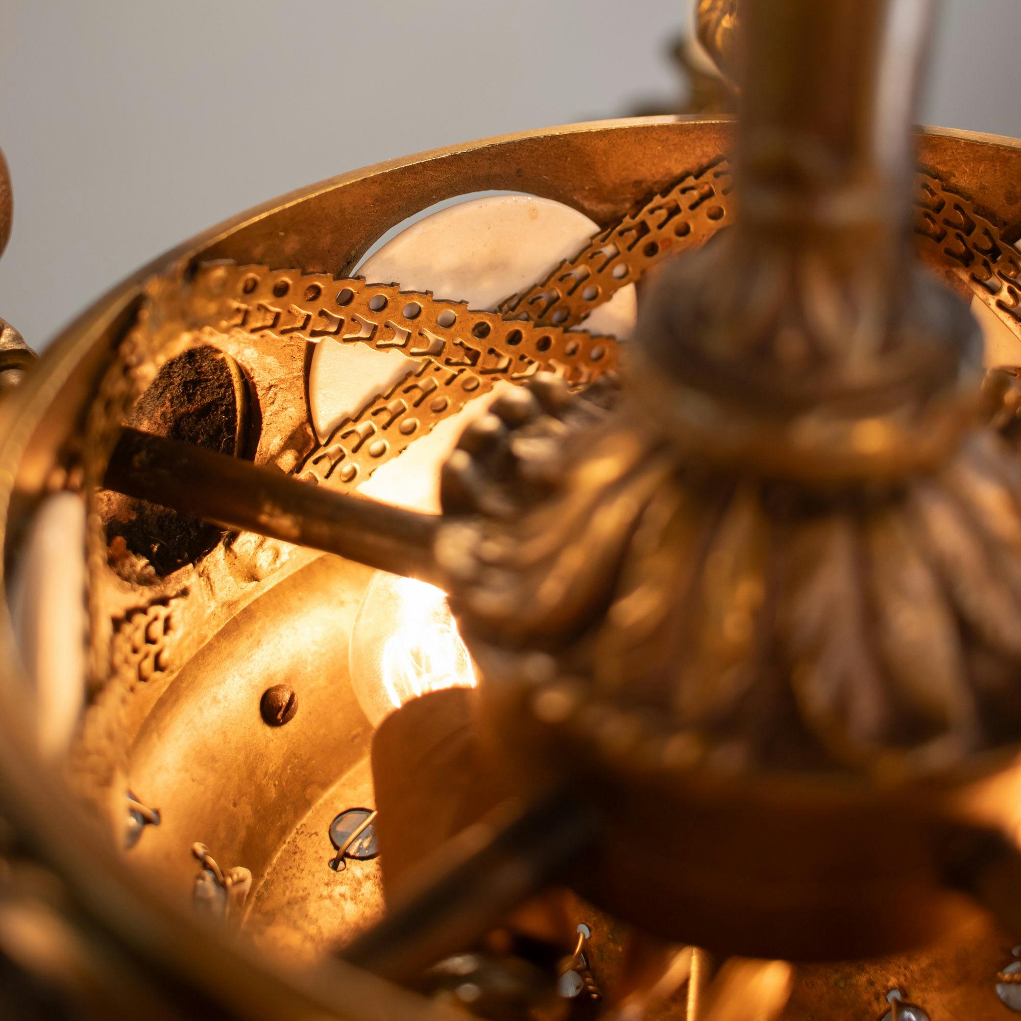 Lustre à cinq bras de lumière en bronze et cristal du début du 20e siècle, de style Revive rococo français en vente 9