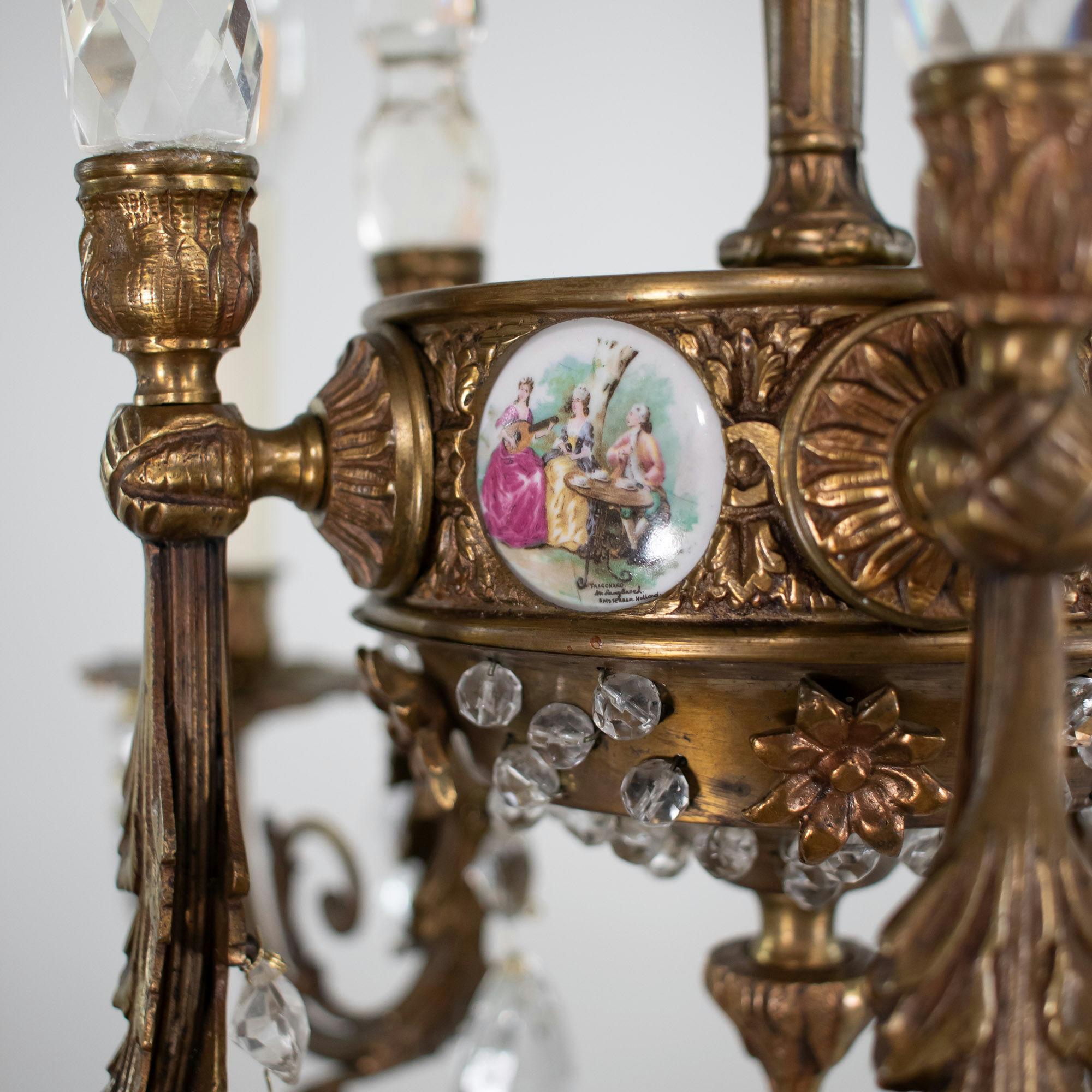 Lustre à cinq bras de lumière en bronze et cristal du début du 20e siècle, de style Revive rococo français Bon état - En vente à Chicago, IL