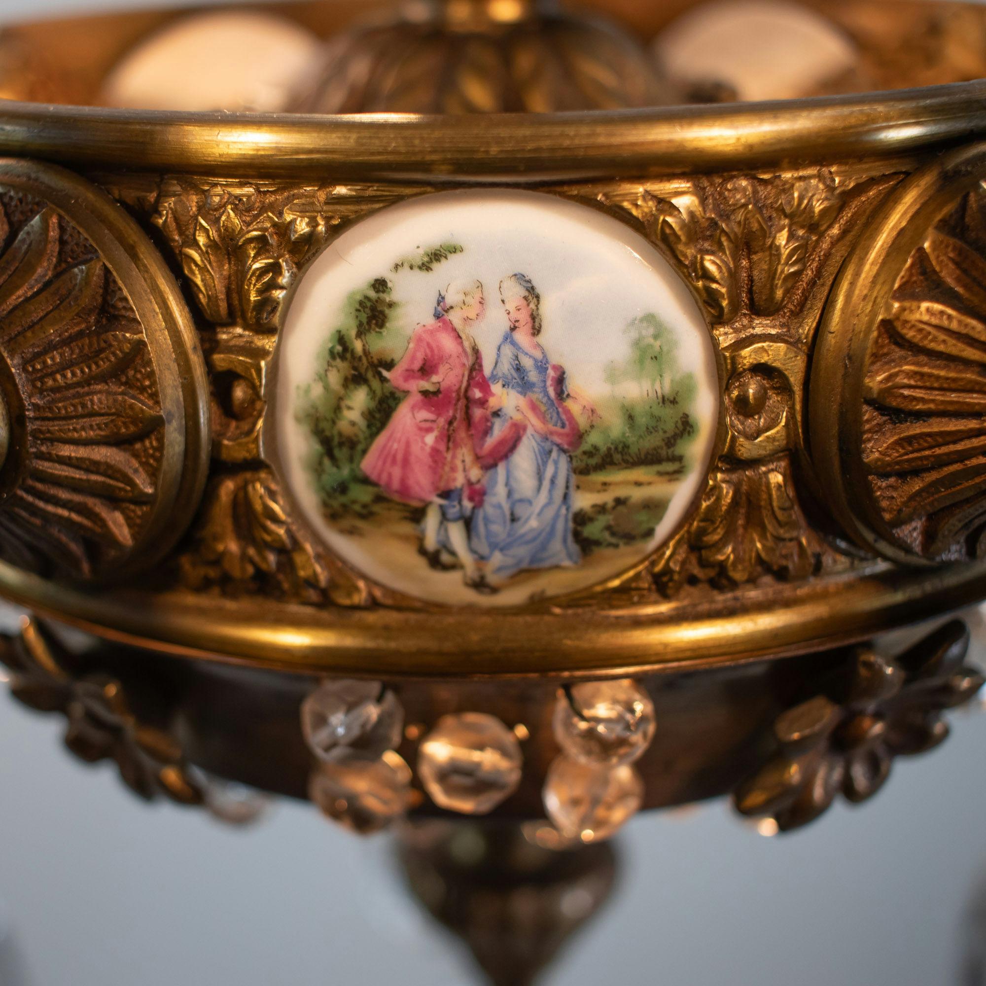 Lustre à cinq bras de lumière en bronze et cristal du début du 20e siècle, de style Revive rococo français en vente 2