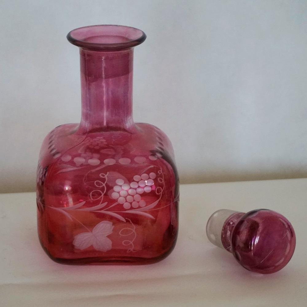 Early 20th Century French Ruby to Engraved Clear Cut Glass Bottle or Decanter 3