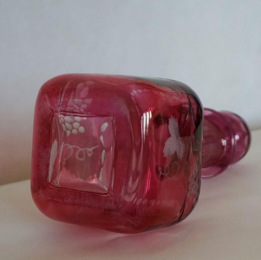 Early 20th Century French Ruby to Engraved Clear Cut Glass Bottle or Decanter 4