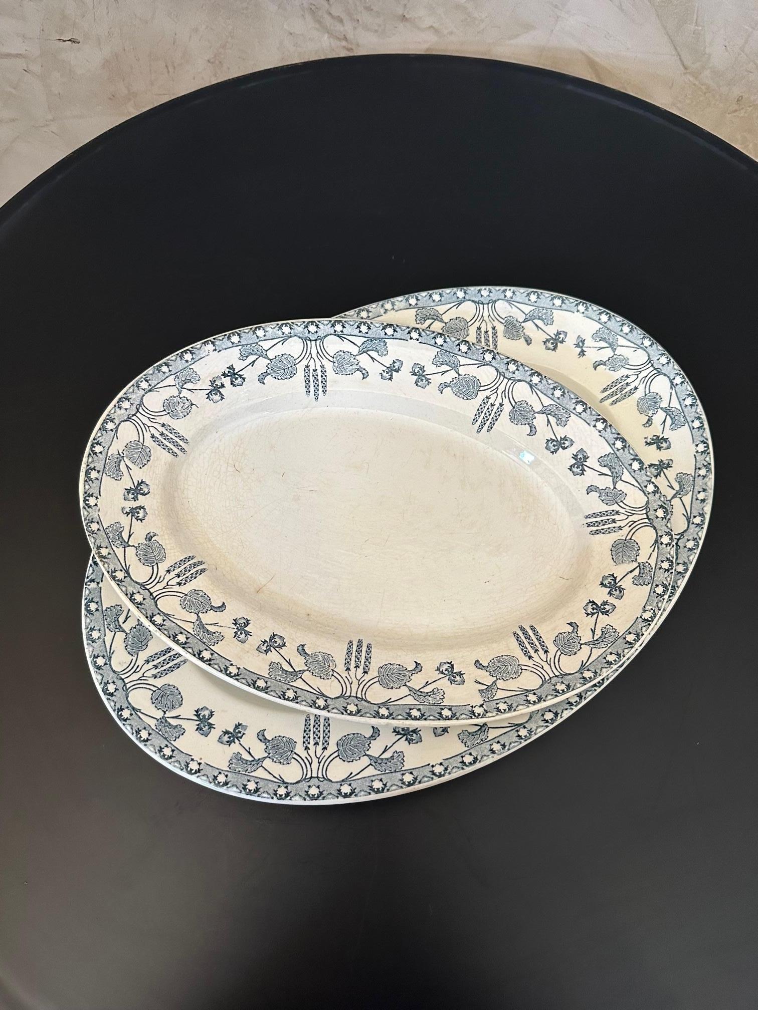 Early 20th century French Sarreguemines Earthenware Set of Tableware, 1900s For Sale 4