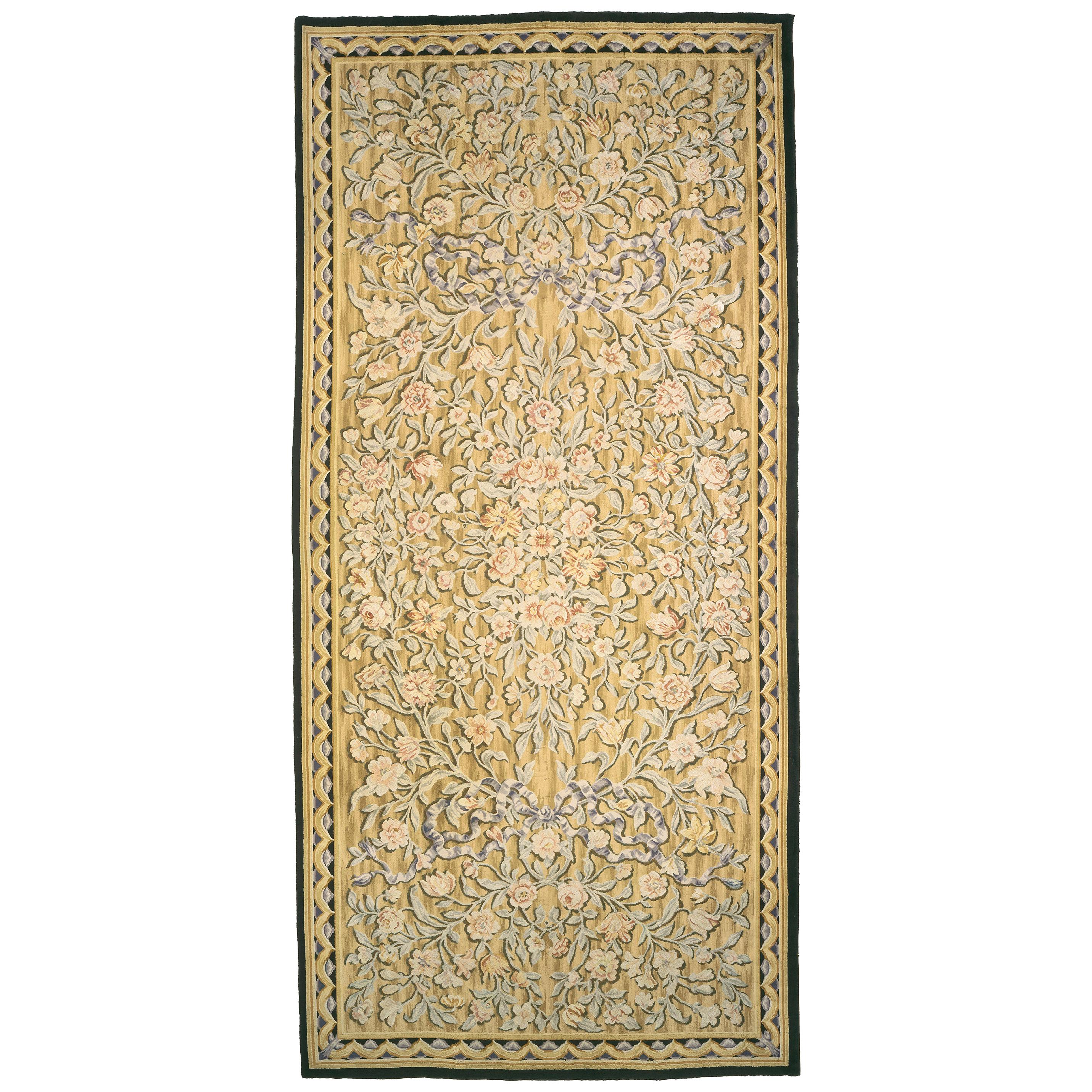 Early 20th Century French Savonnerie Rug For Sale