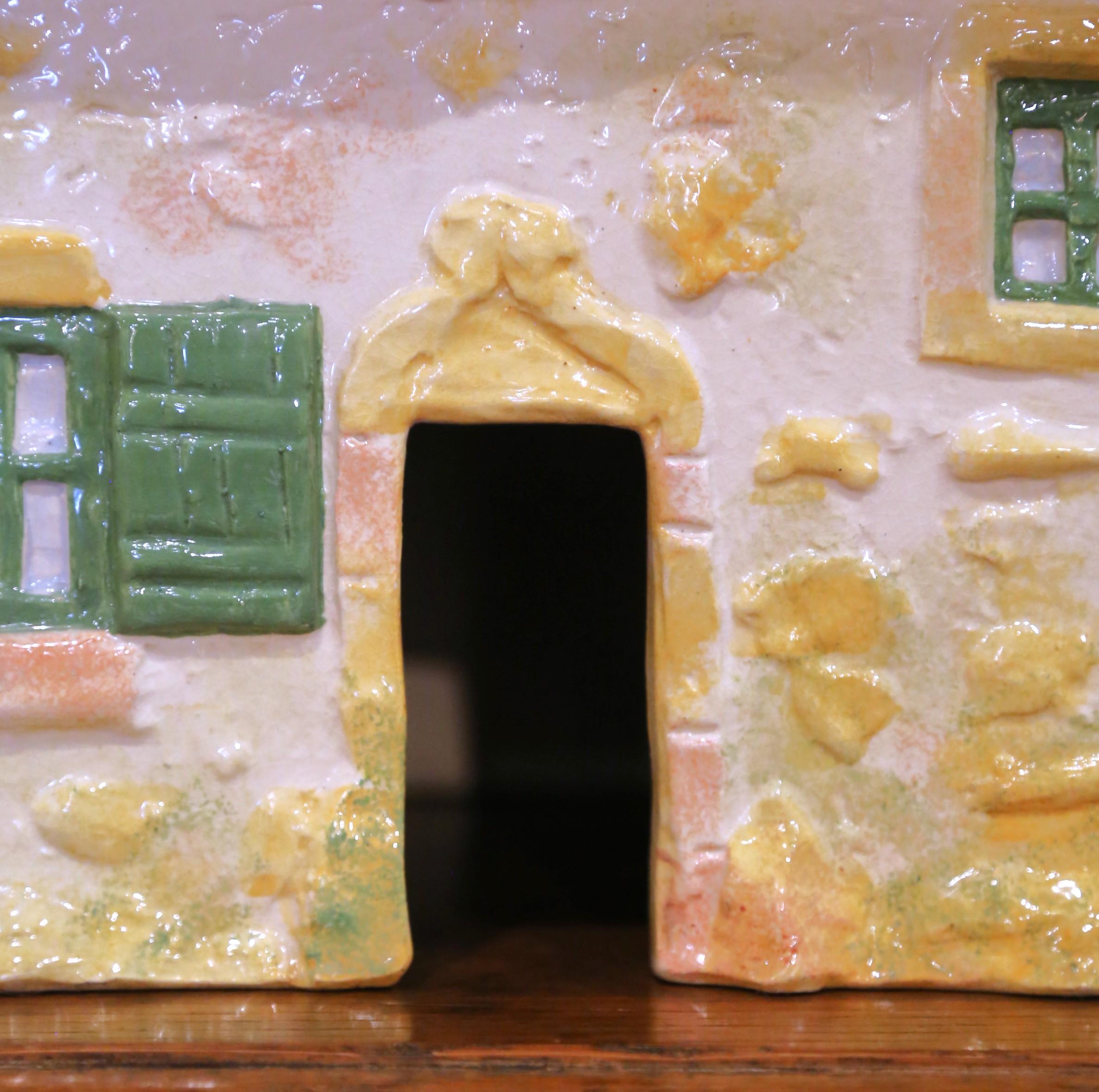 Casa in maiolica francese di Henriot Quimper dei primi del Novecento in vendita 3