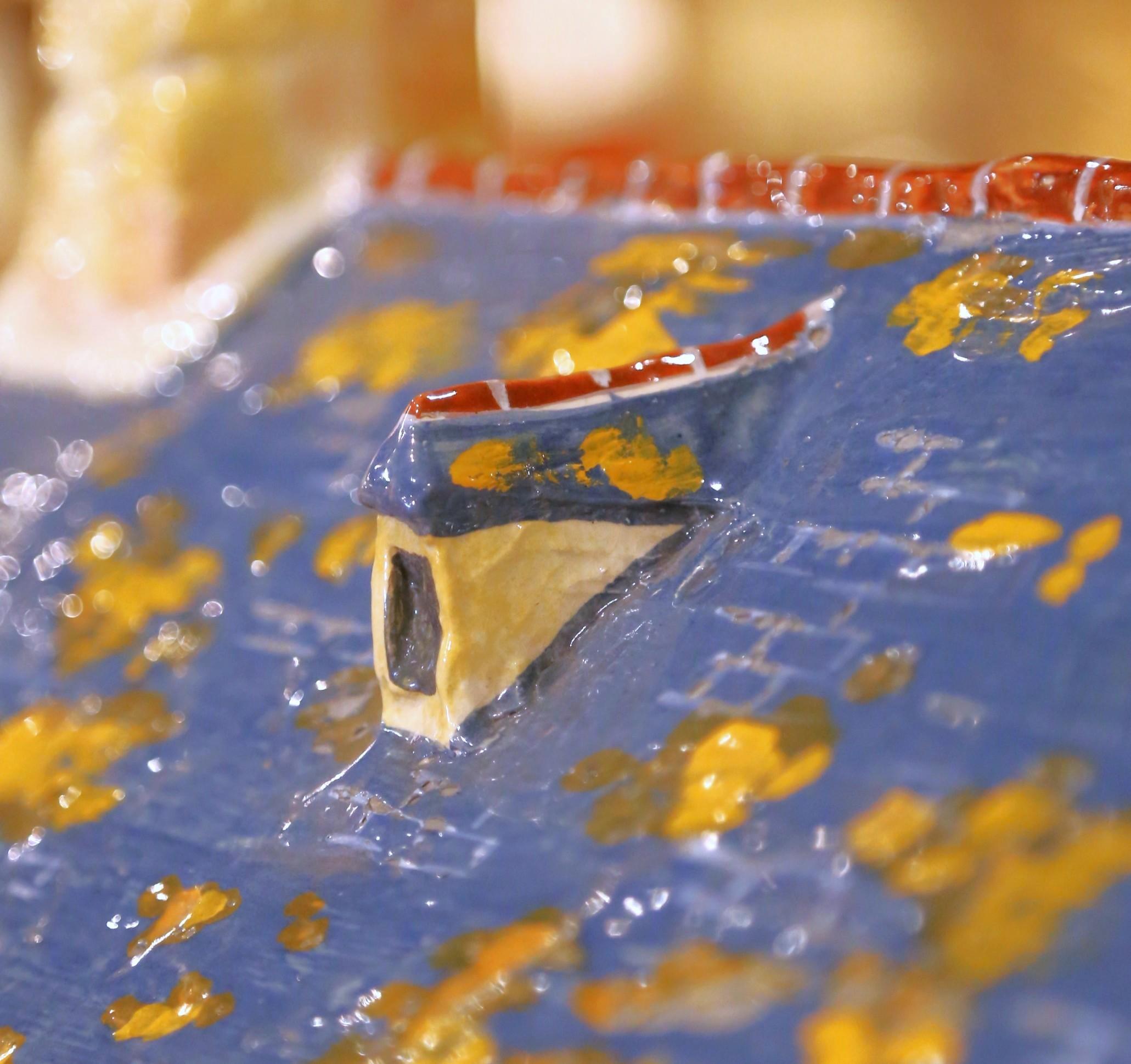 XX secolo Casa in maiolica francese di Henriot Quimper dei primi del Novecento in vendita