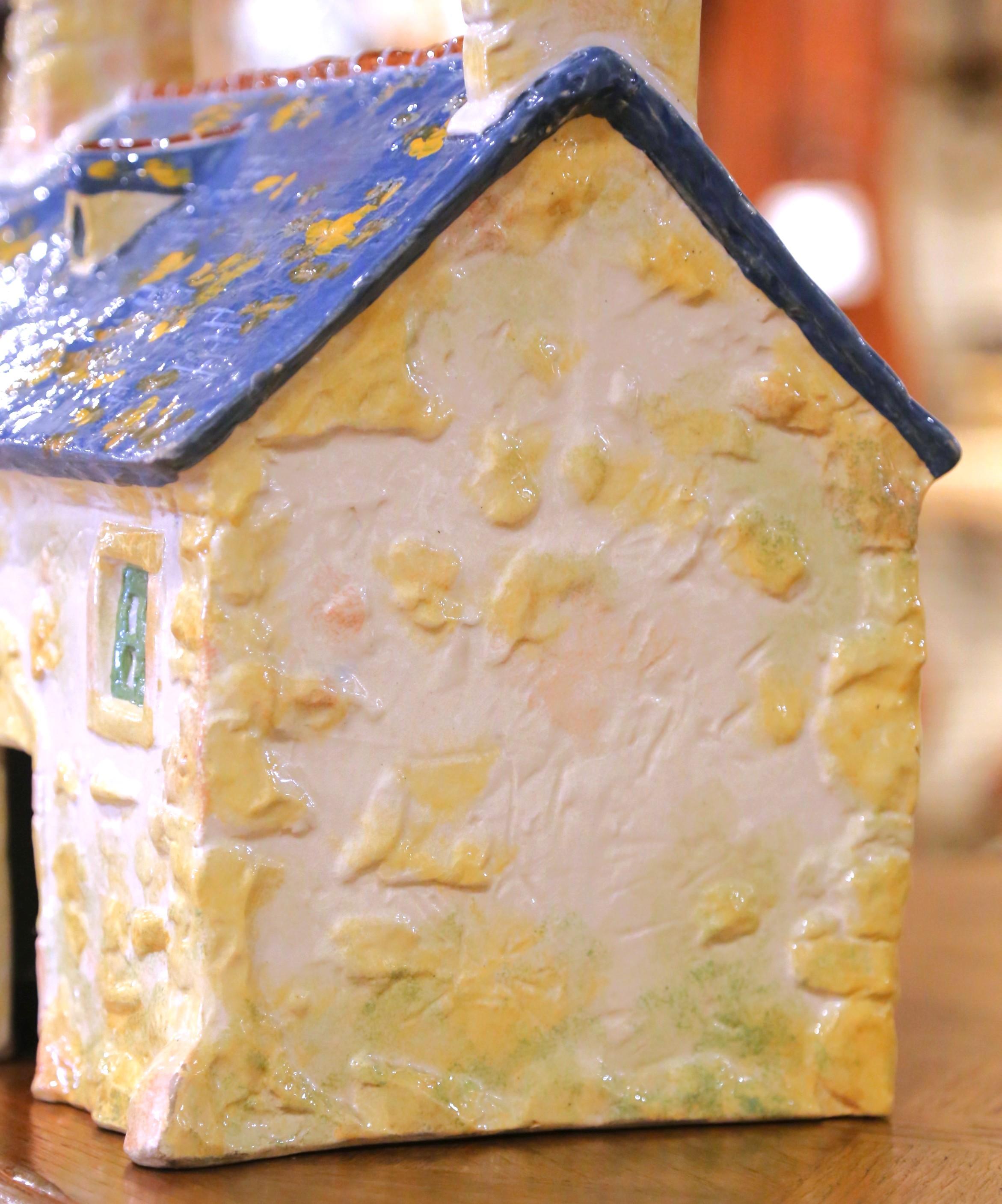 Casa in maiolica francese di Henriot Quimper dei primi del Novecento in vendita 1