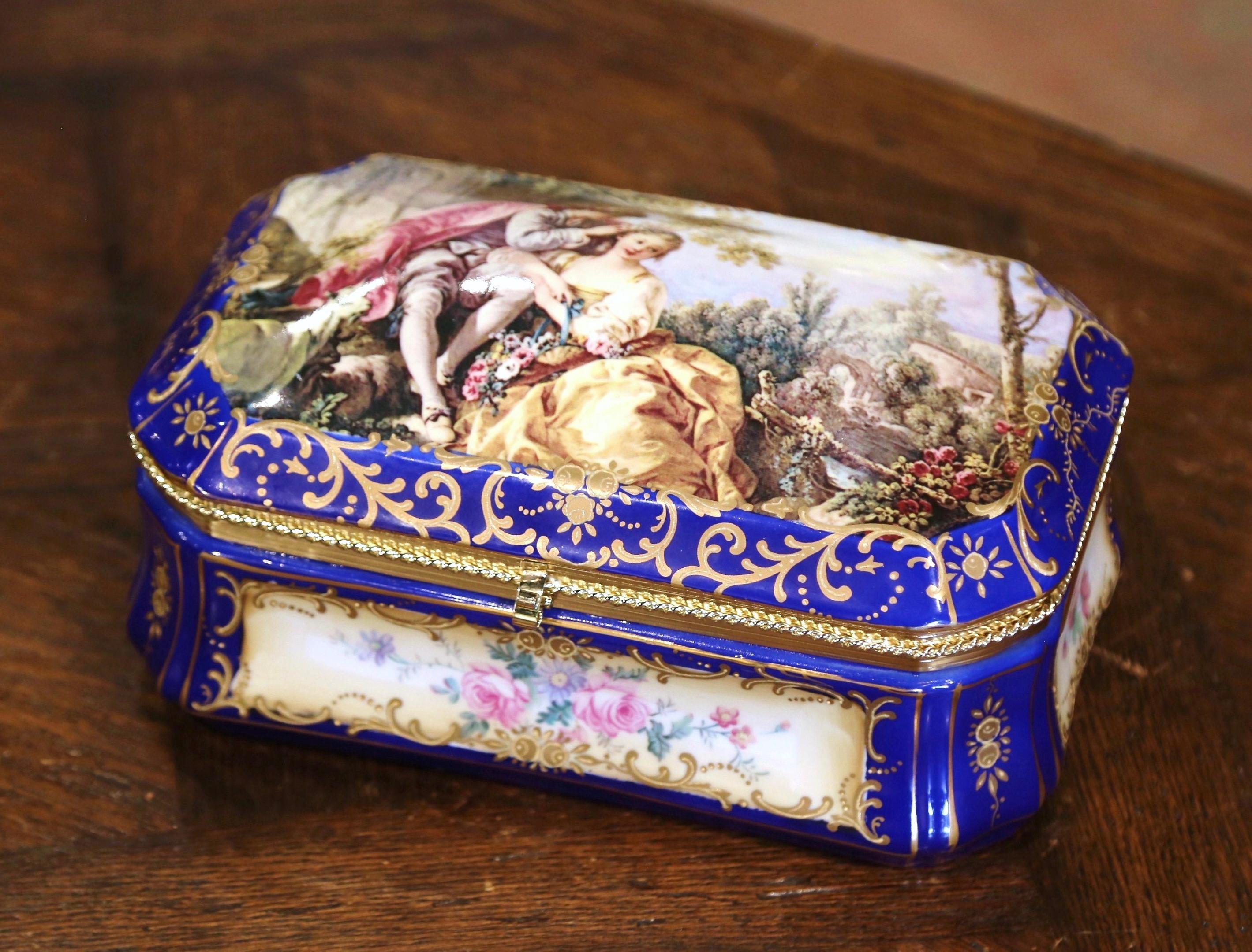 Early 20th Century French Sèvres Painted Porcelain and Gilt Brass Jewelry Box In Excellent Condition In Dallas, TX
