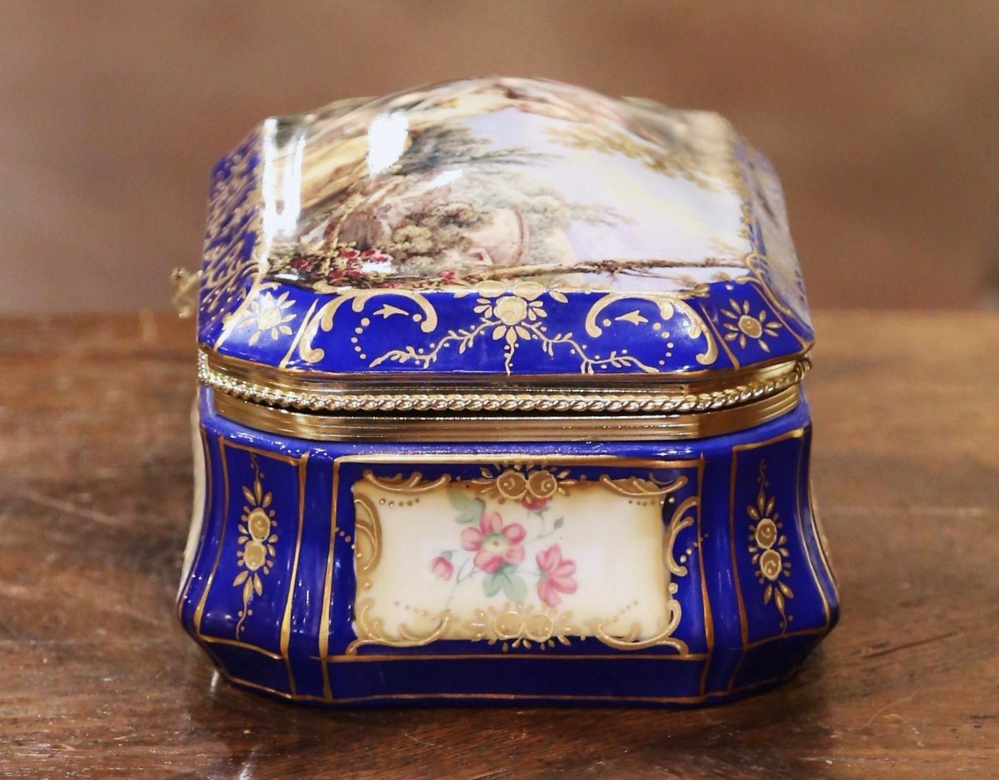 Early 20th Century French Sèvres Painted Porcelain and Gilt Brass Jewelry Box 2