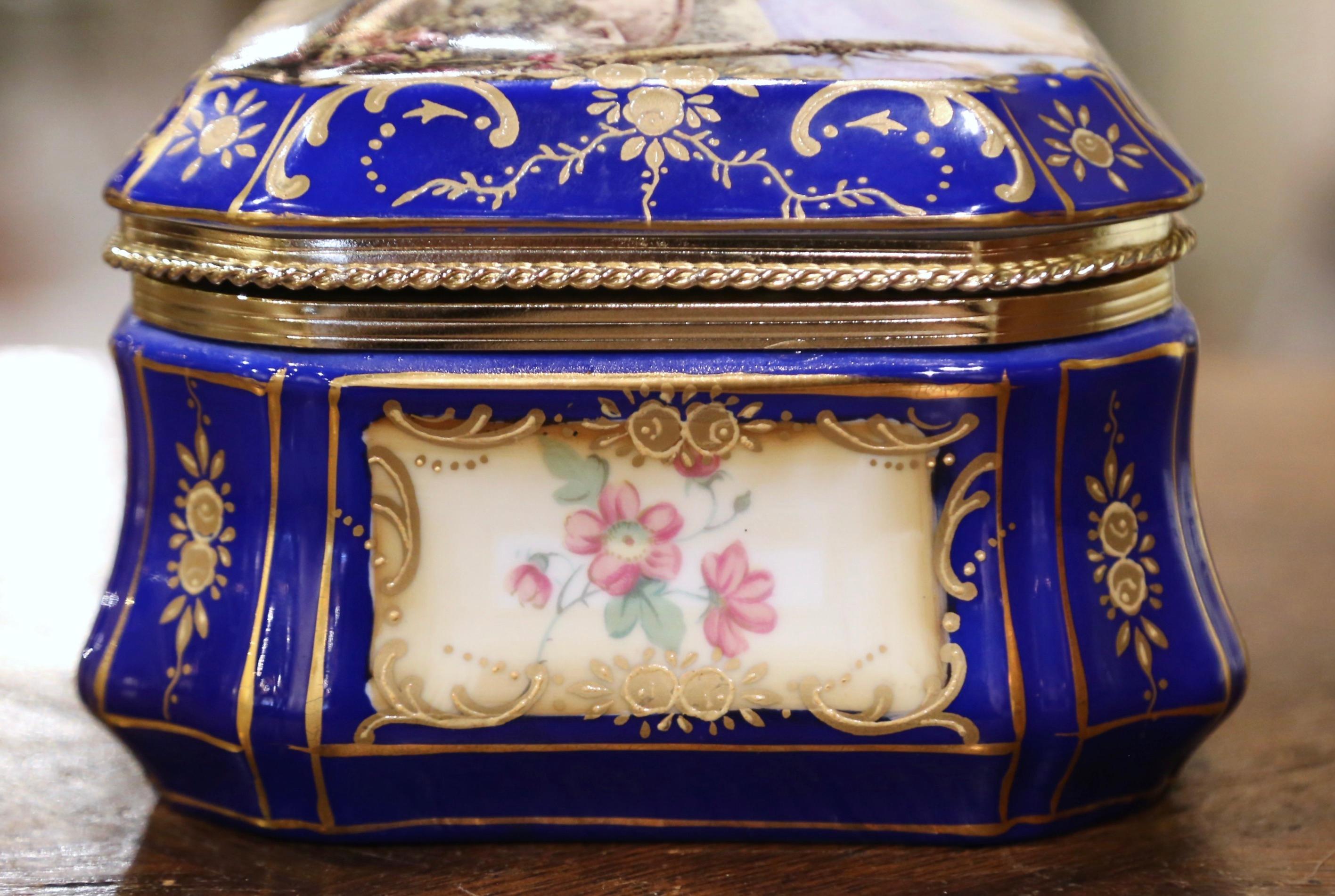 Early 20th Century French Sèvres Painted Porcelain and Gilt Brass Jewelry Box 3