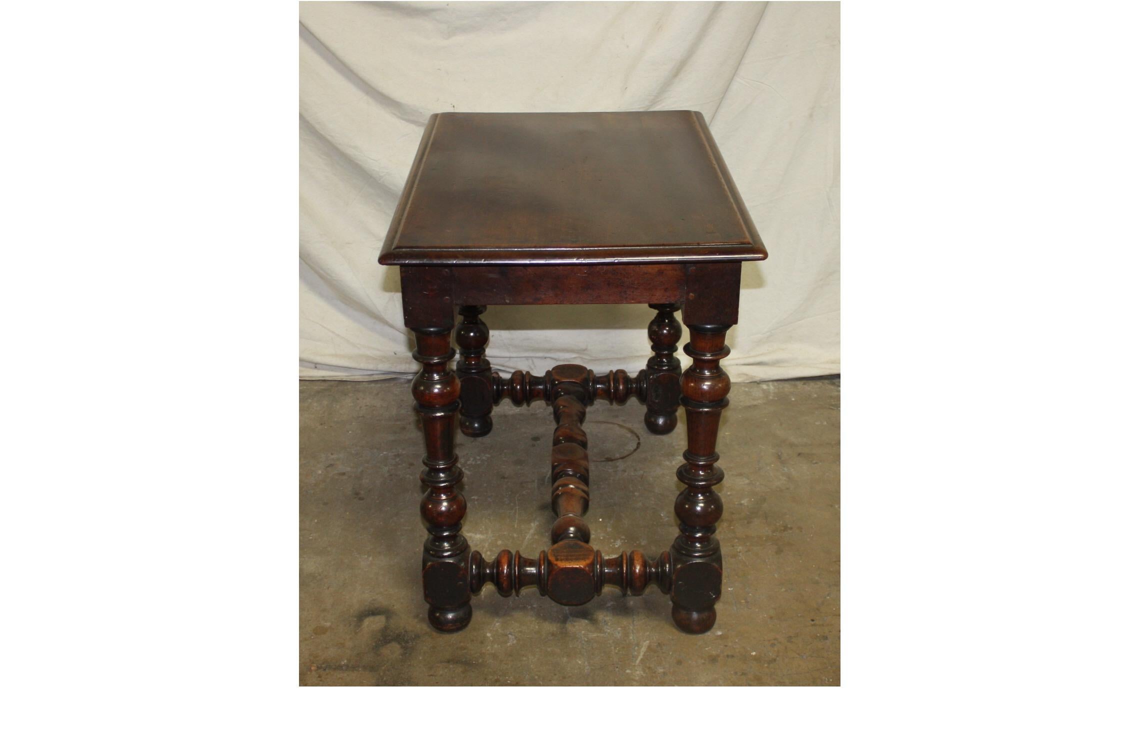Early 20th Century French Side Table In Excellent Condition In Stockbridge, GA