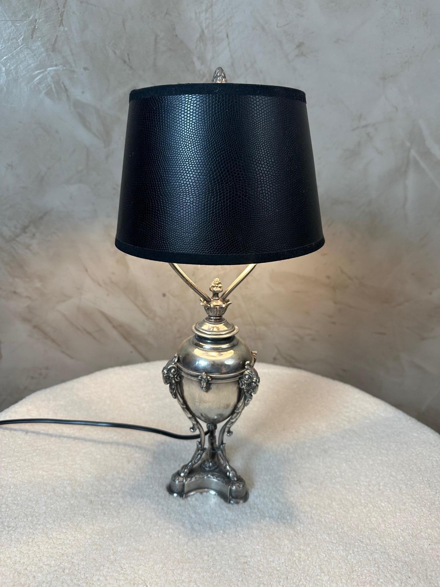 Lampe de table en métal argenté française du début du 20e siècle, années 1900 en vente 5