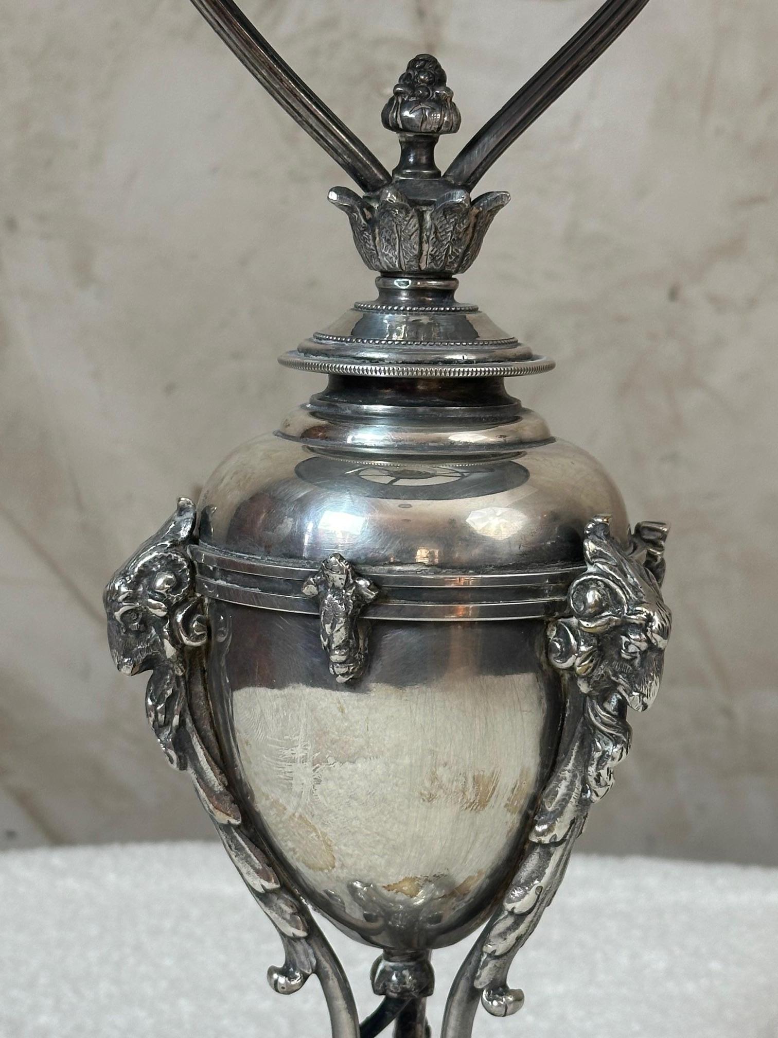 Lampe de table en métal argenté française du début du 20e siècle, années 1900 en vente 1