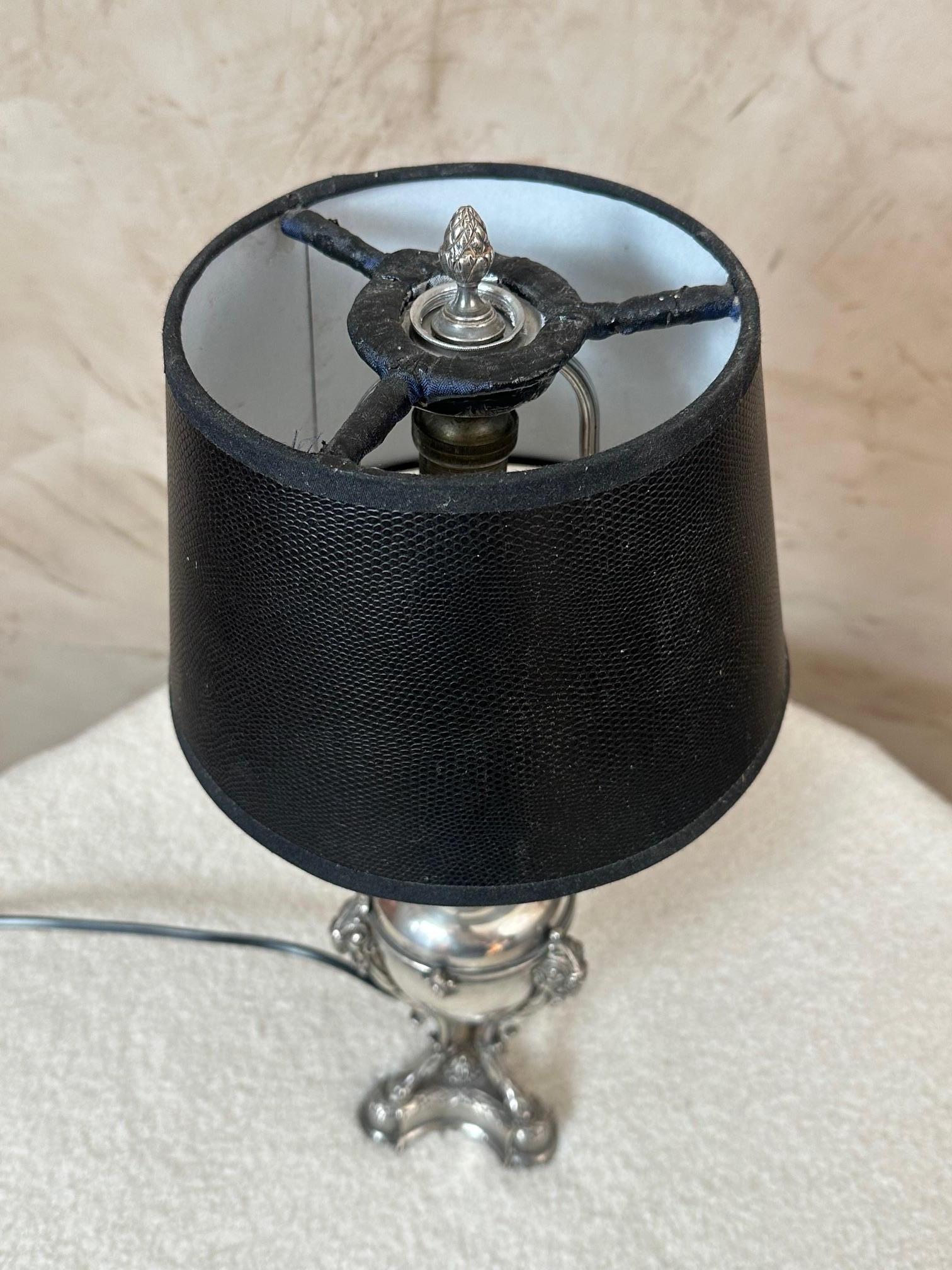Lampe de table en métal argenté française du début du 20e siècle, années 1900 en vente 2